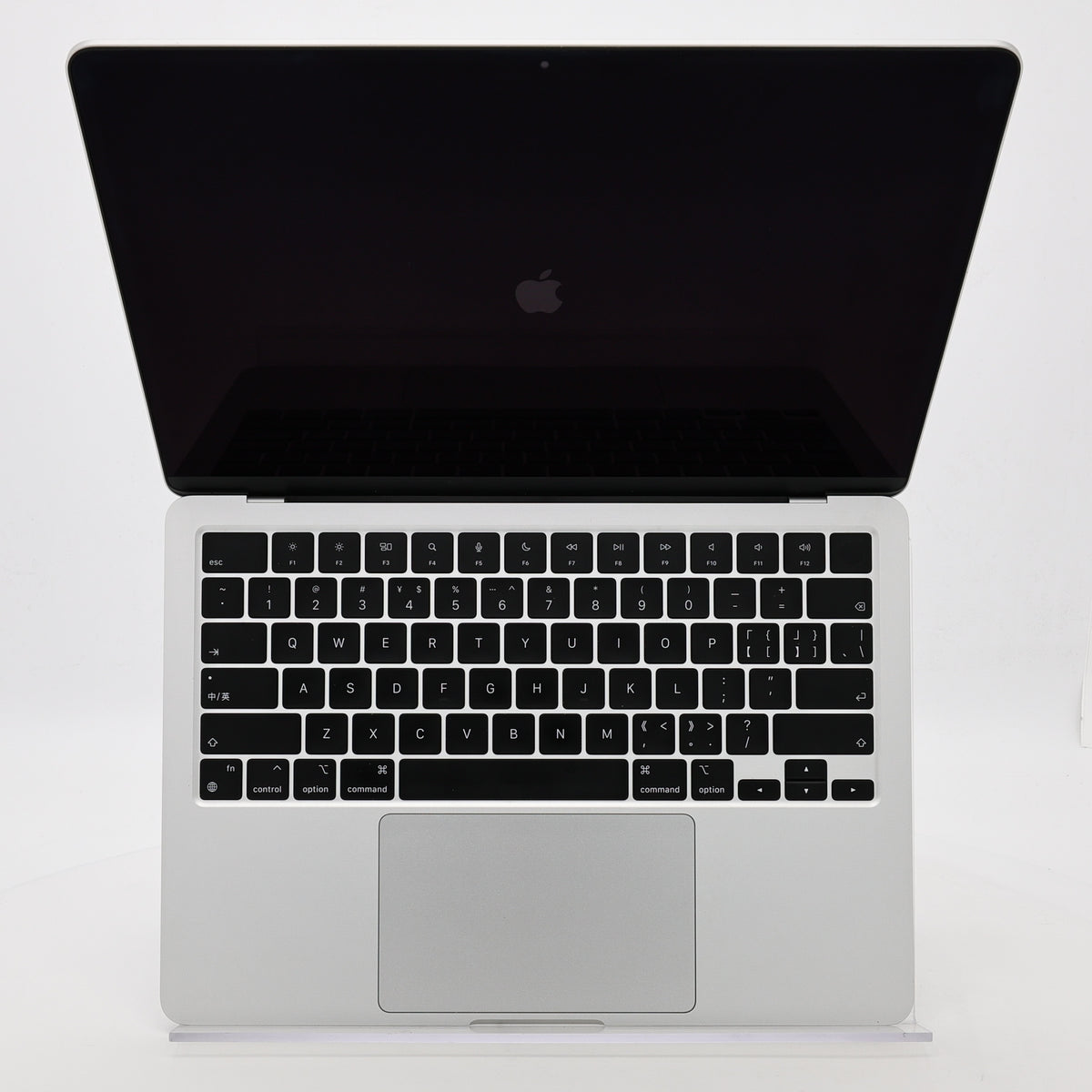 95新 Apple MacBook Air 22年 13寸 M2（8+8核） 16G RAM 256G SSD 銀色