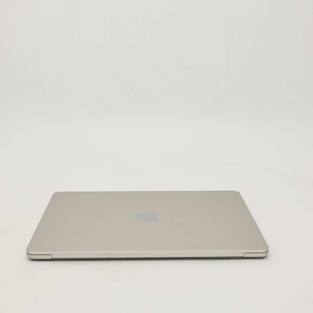 95新 Apple MacBook Air 22年 13寸 M2（8+10核） 8G RAM 512G SSD 銀色