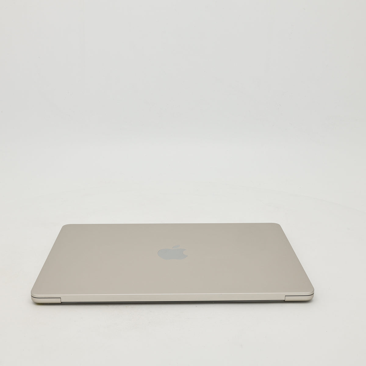 95新 Apple MacBook Air 22年 13寸 M2（8+10核） 8G RAM 512G SSD 銀色
