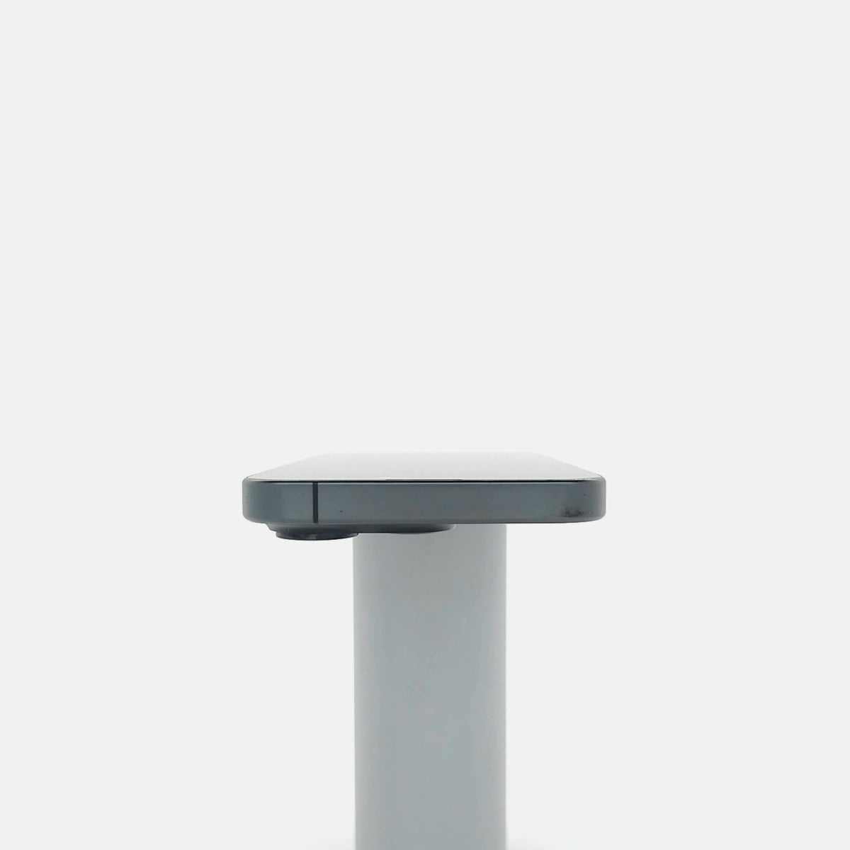 95新 Apple iPhone 15 Pro 128G 黑色鈦金屬 中國大陸版