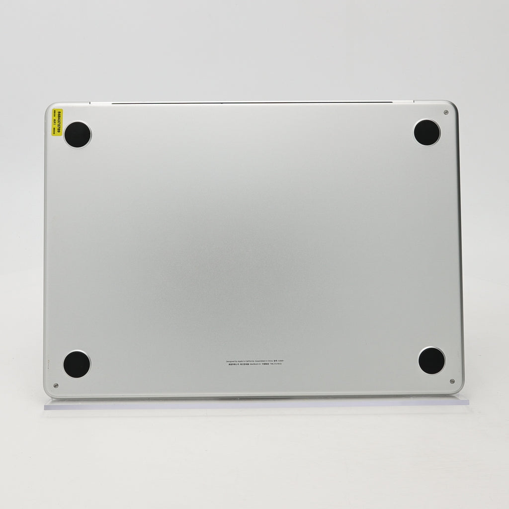 95新 Apple MacBook Air 22年 13寸 M2（8+10核） 8G RAM 512G SSD 銀色