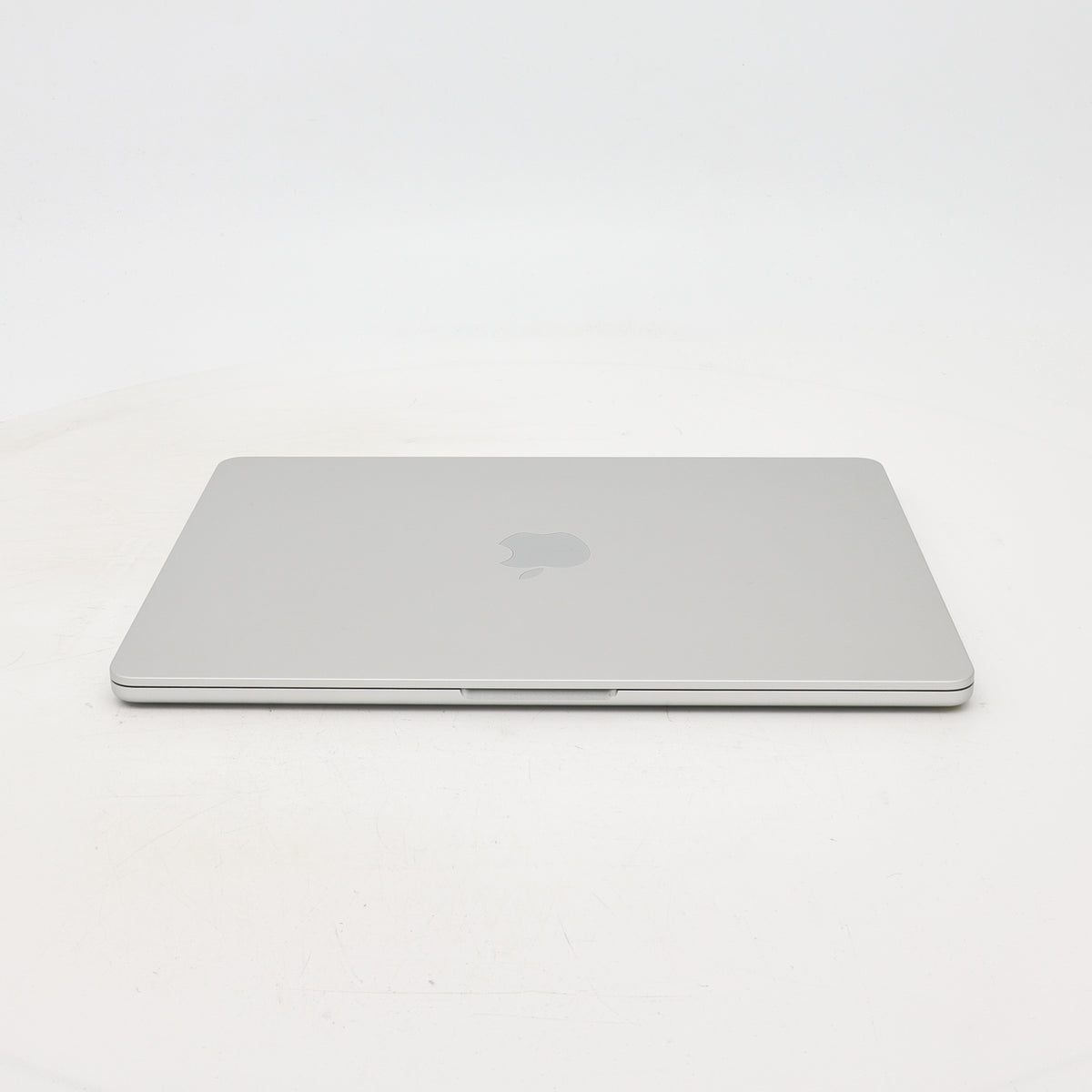95新 Apple MacBook Air 22年 13寸 M2（8+8核） 8G RAM 512G SSD 銀色