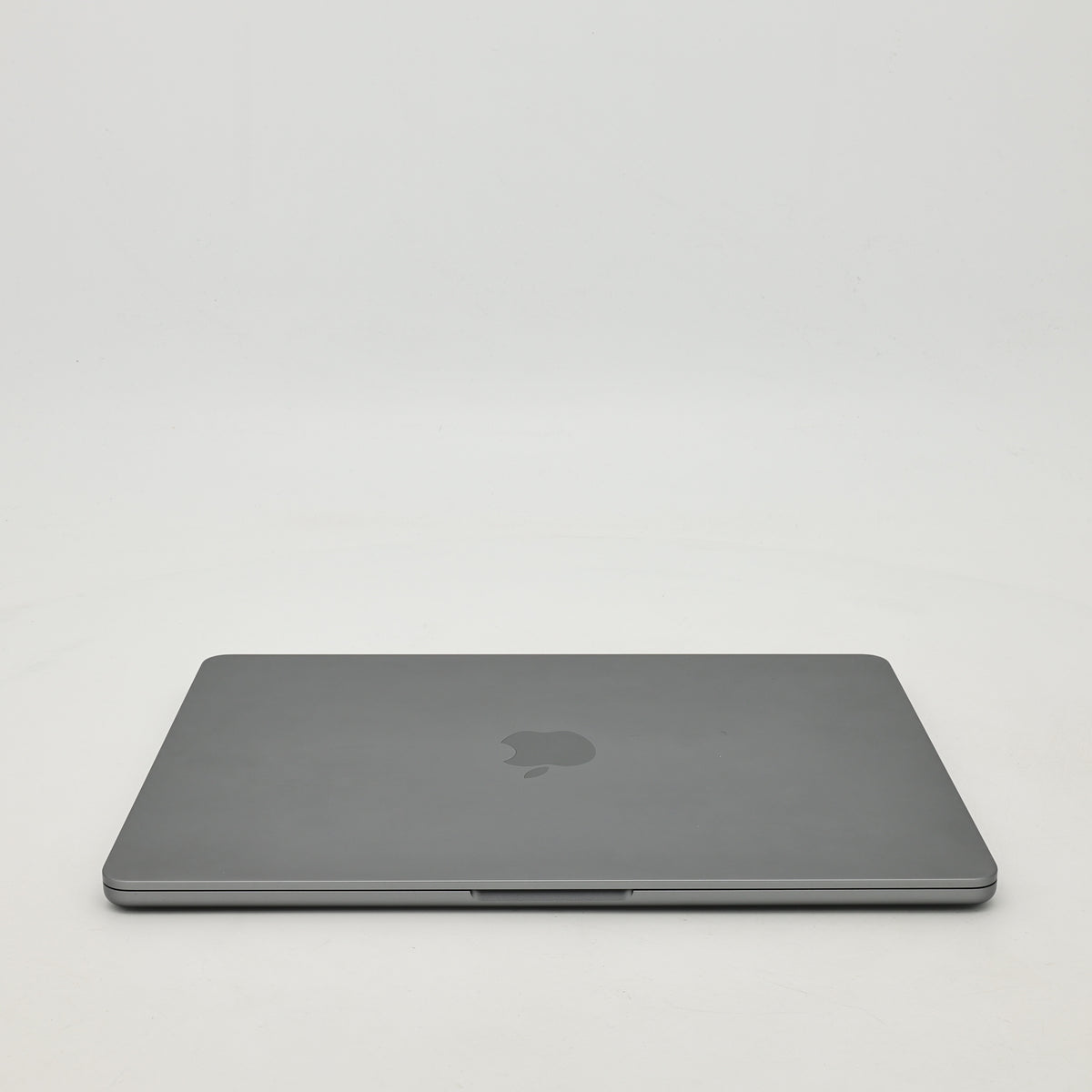 95新 Apple MacBook Air 22年 13寸 M2（8+10核） 16G RAM 256G SSD 深空灰色