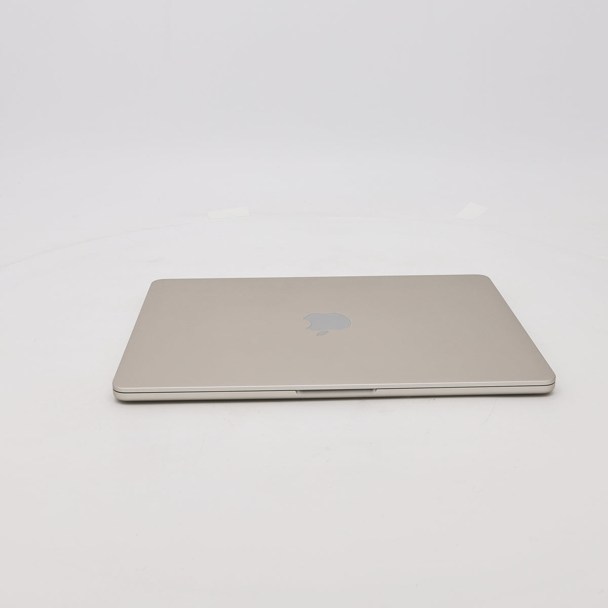 95新 Apple MacBook Air 22年 13寸 M2（8+8核） 8G RAM 256G SSD 星光色