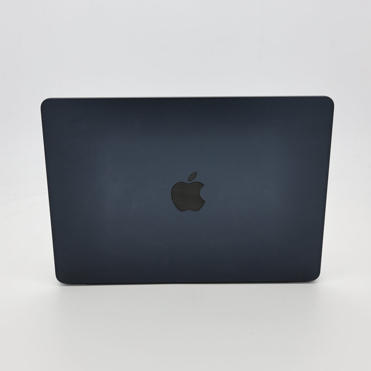 95新 Apple MacBook Air 22年 13寸 M2（8+8核） 16G RAM 256G SSD 午夜色