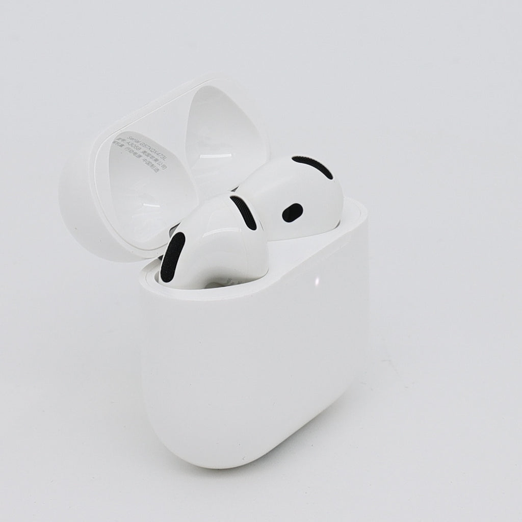 99新 Apple AirPods 4 (不支持主動降噪) 白色