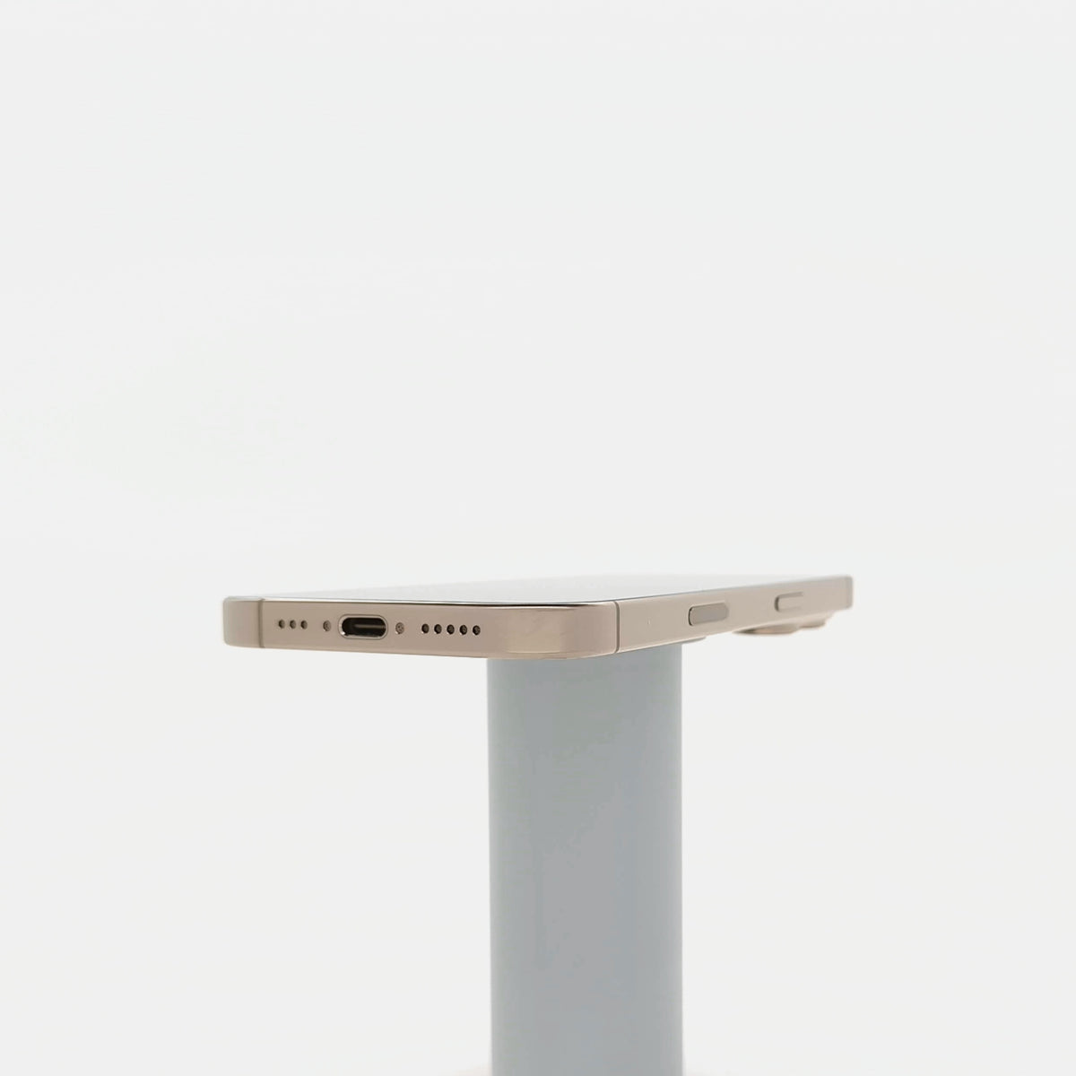95新 Apple iPhone 16 Pro 128G 沙漠色鈦金屬 中國大陸版