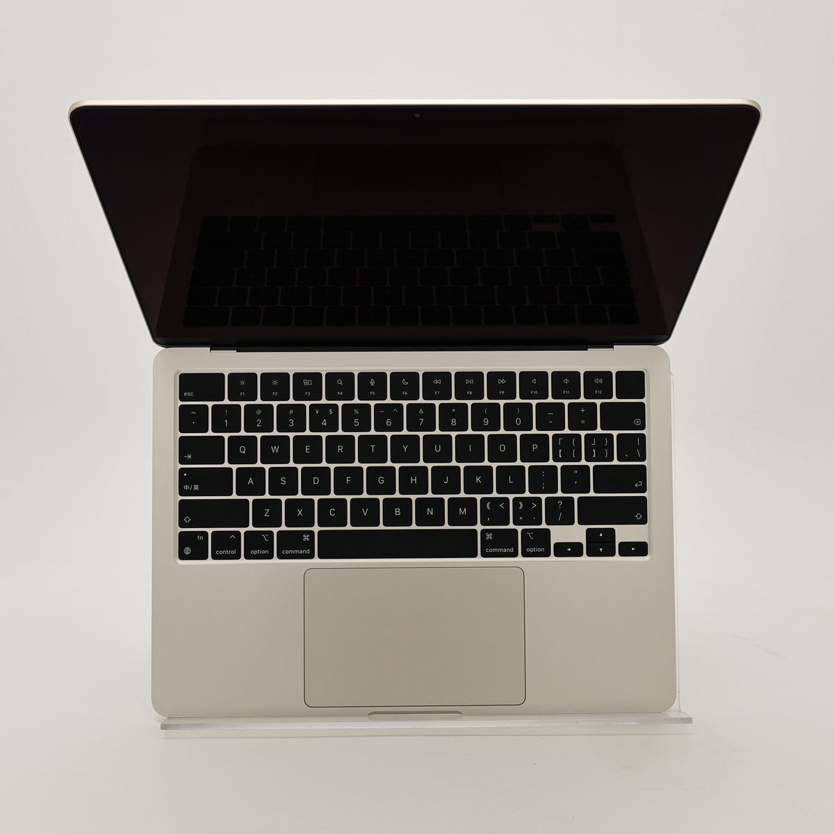 95新 Apple MacBook Air 22年 13寸 M2（8+8核） 8G RAM 256G SSD 星光色