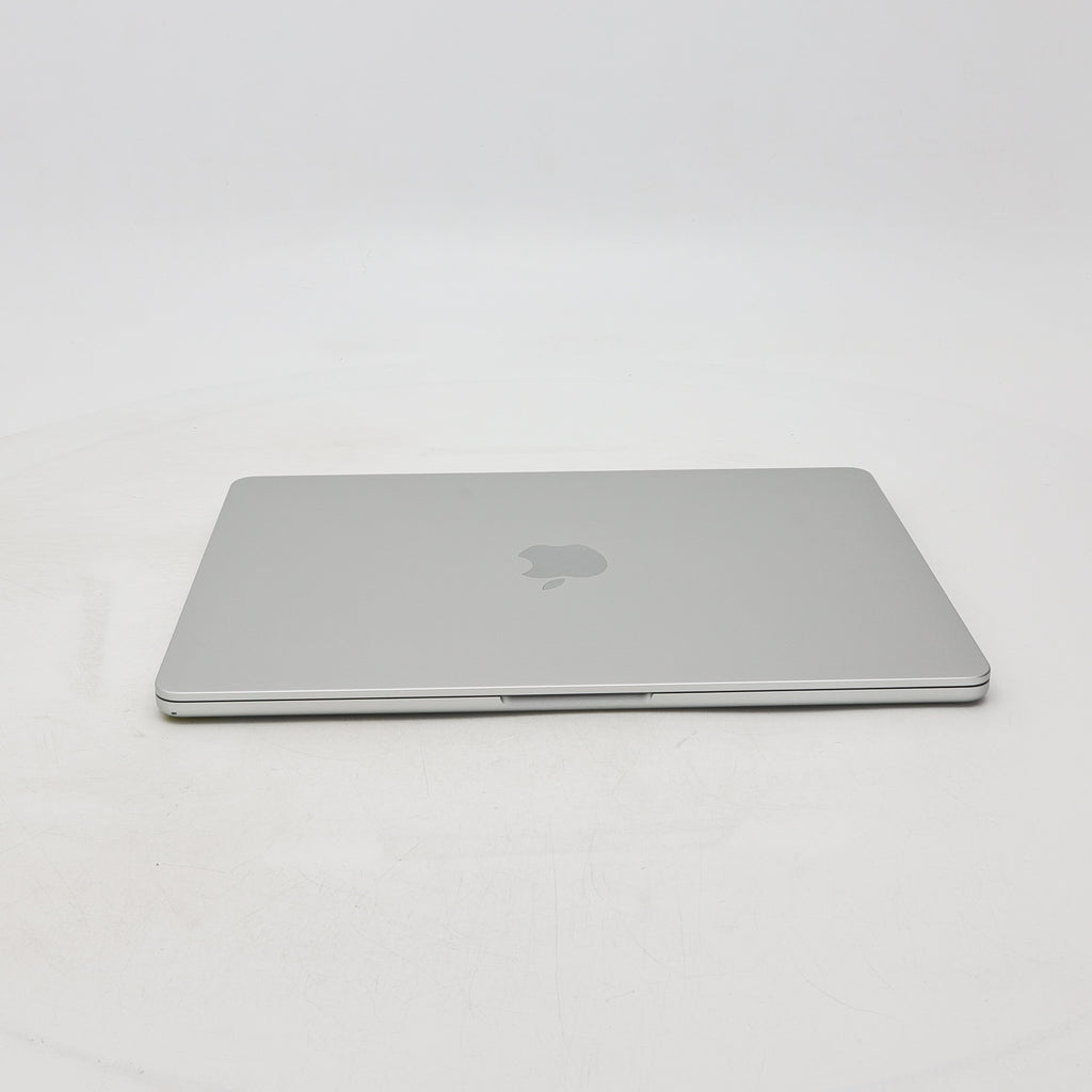 95新 Apple MacBook Air 22年 13寸 M2（8+10核） 8G RAM 512G SSD 銀色
