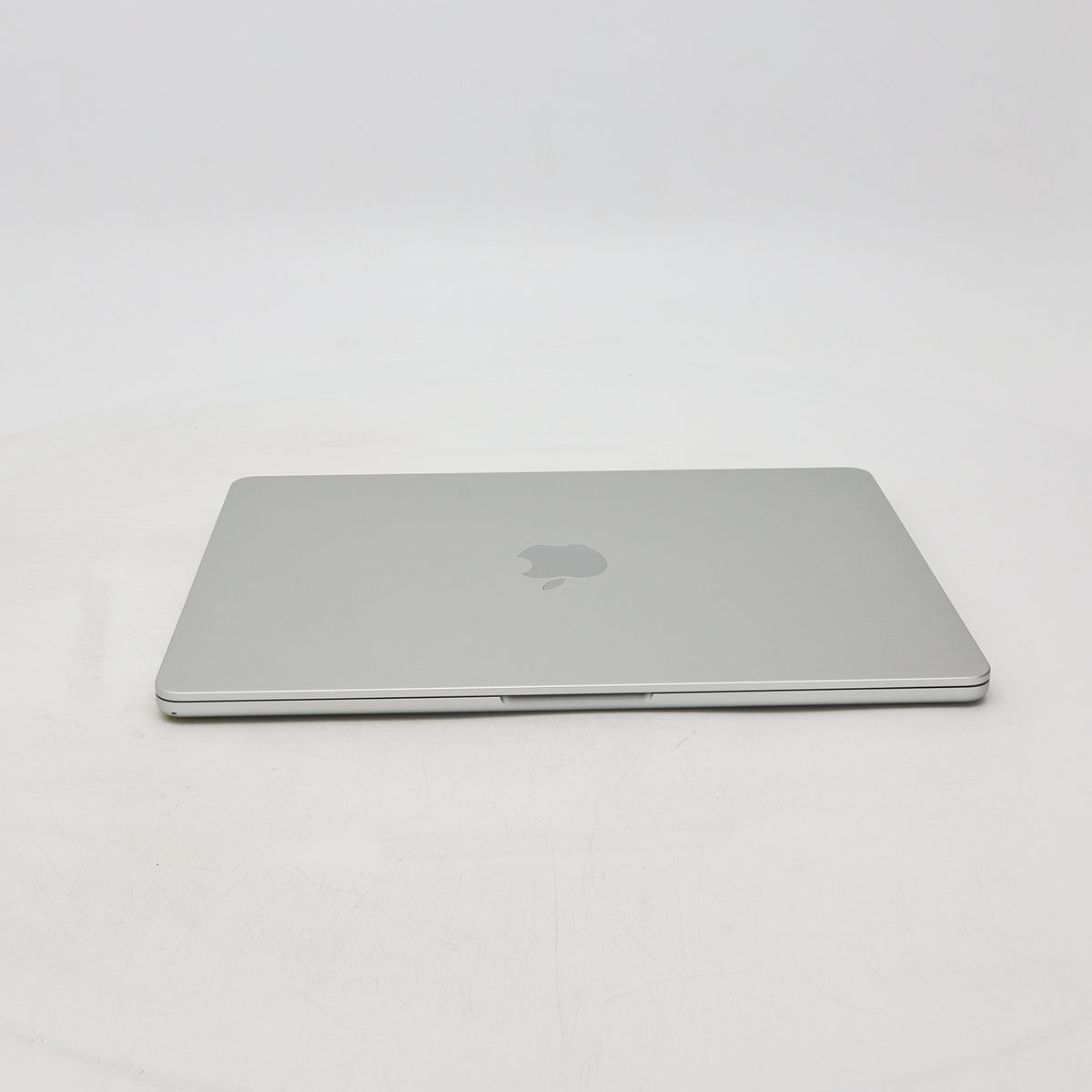 95新 Apple MacBook Air 22年 13寸 M2（8+10核） 8G RAM 512G SSD 銀色