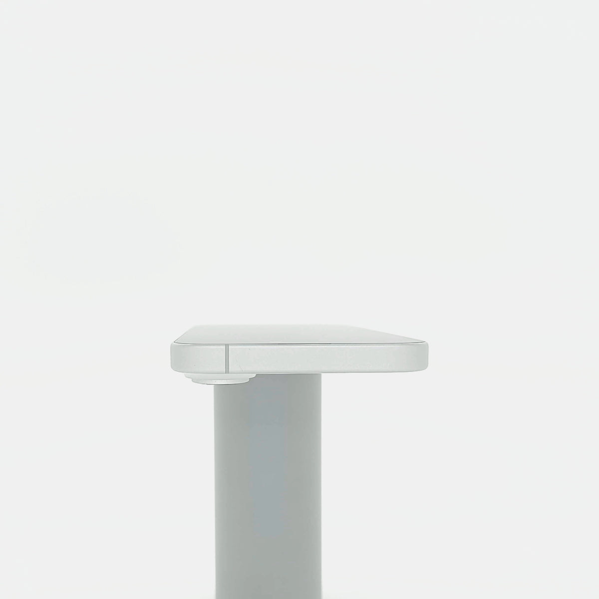 95新 Apple iPhone 16 128G 白色 中國大陸官換機