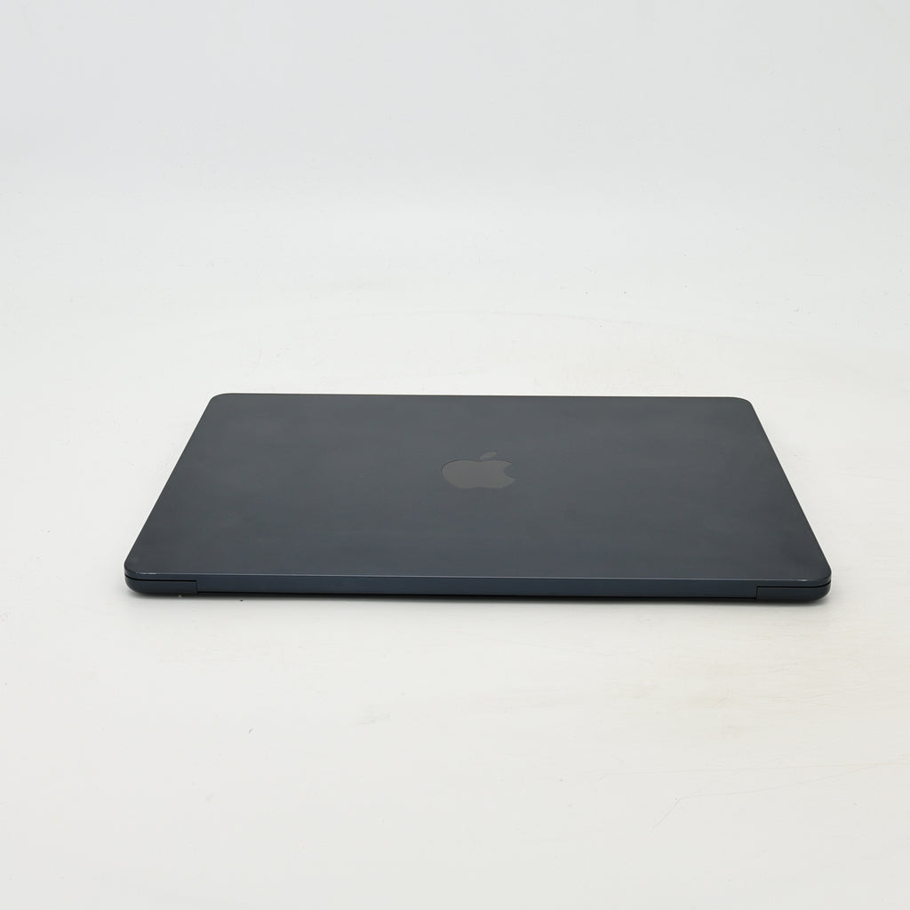 95新 Apple MacBook Air 22年 13寸 M2（8+8核） 8G RAM 256G SSD 午夜色