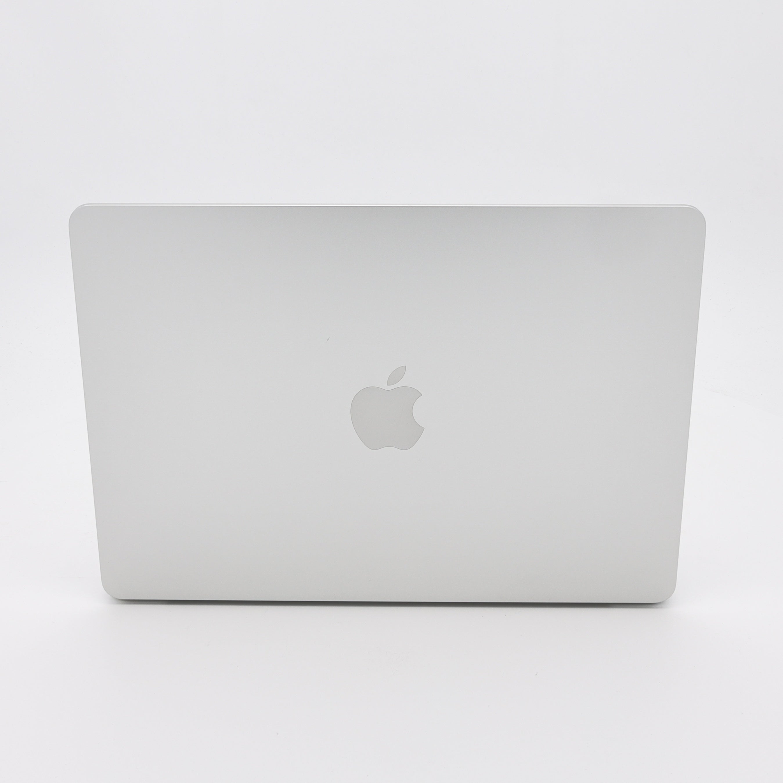 95新 Apple MacBook Air 22年 13寸 M2（8+10核） 8G RAM 512G SSD 銀色