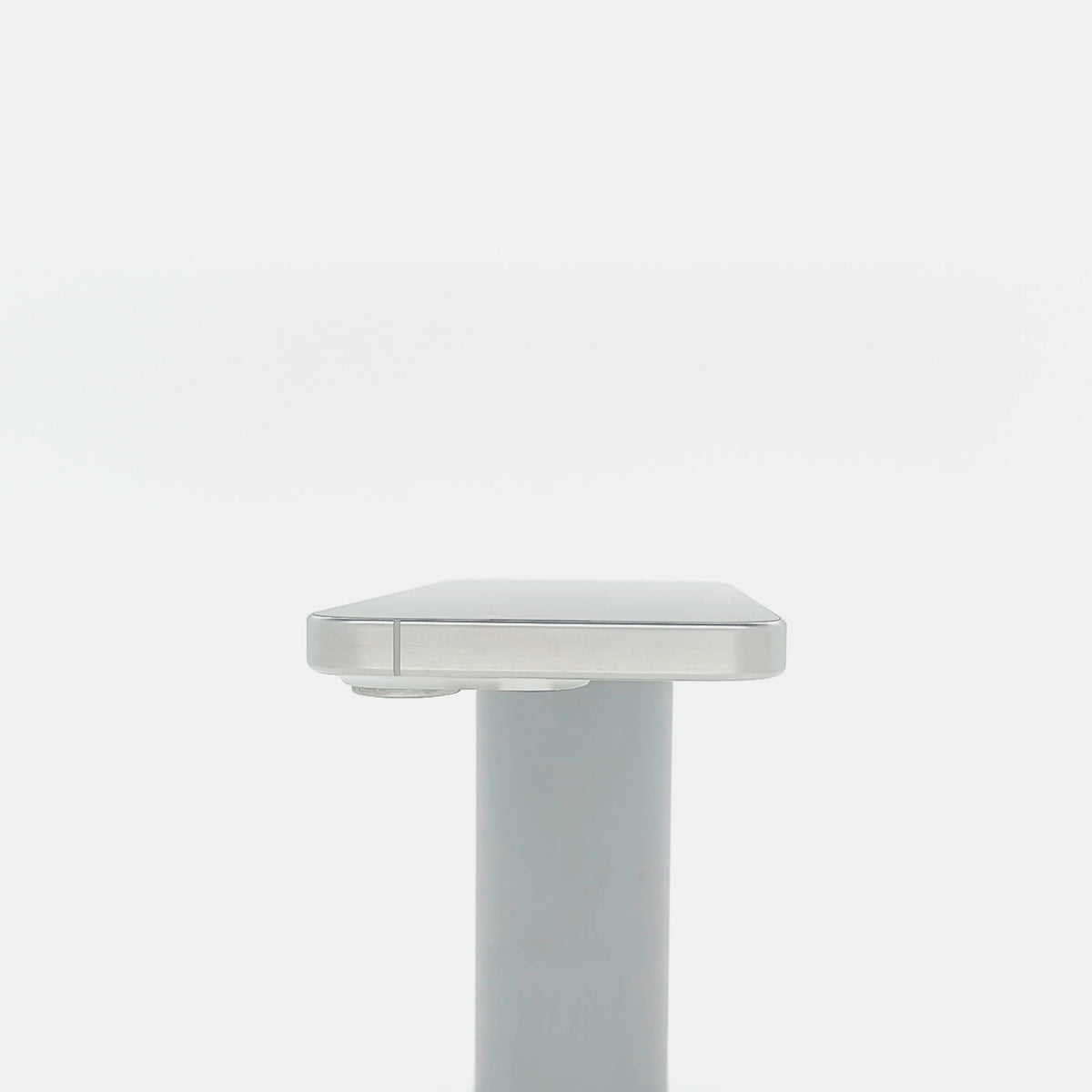 95新 Apple iPhone 15 Pro 128G 白色鈦金屬 中國大陸版