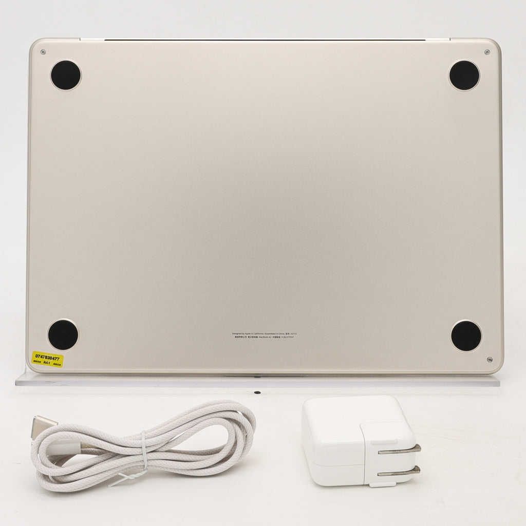 99新 Apple MacBook Air 24年 13寸 M3（8+8核） 8G RAM 256G SSD 星光色