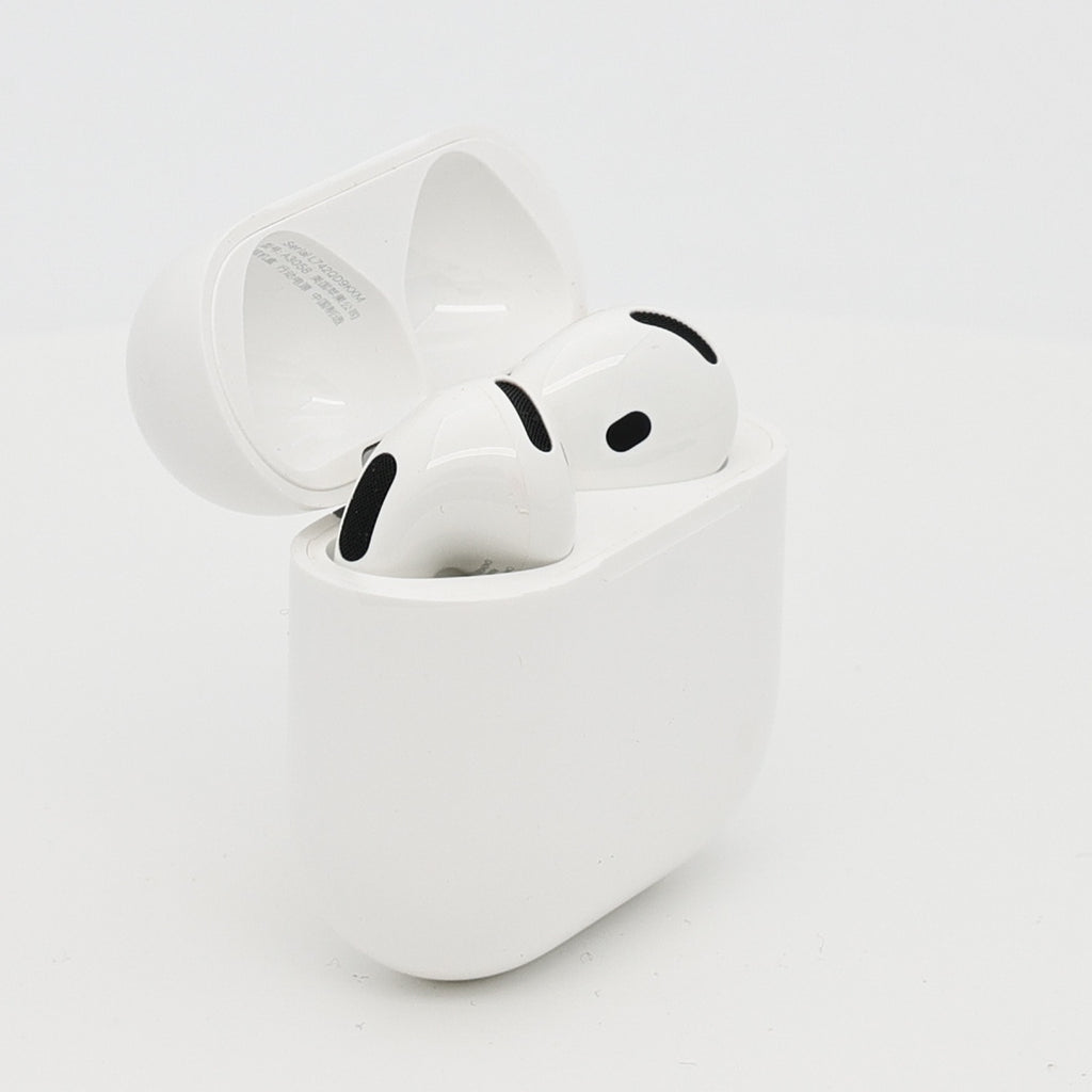 99新 Apple AirPods 4 (不支持主動降噪) 白色