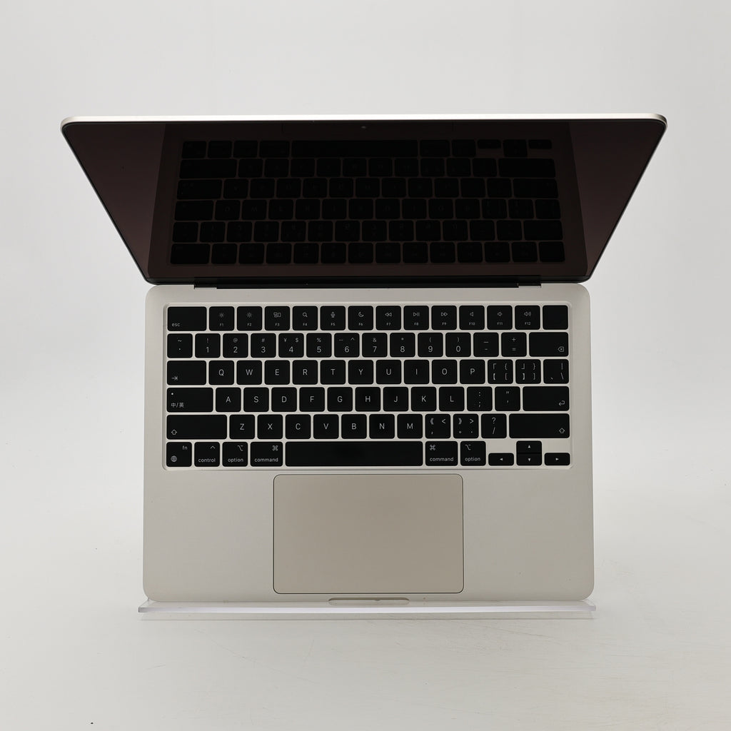 95新 Apple MacBook Air 22年 13寸 M2（8+8核） 8G RAM 256G SSD 星光色