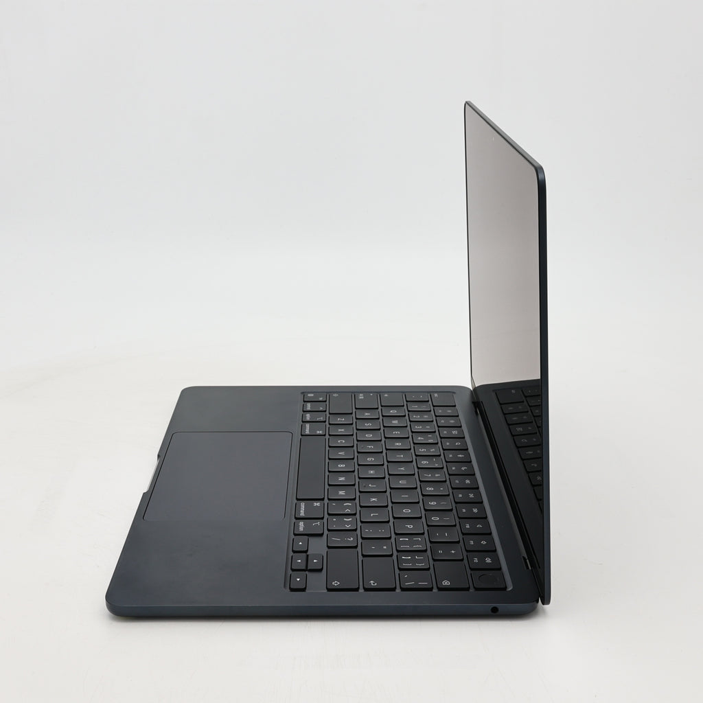 95新 Apple MacBook Air 22年 13寸 M2（8+8核） 8G RAM 512G SSD 午夜色