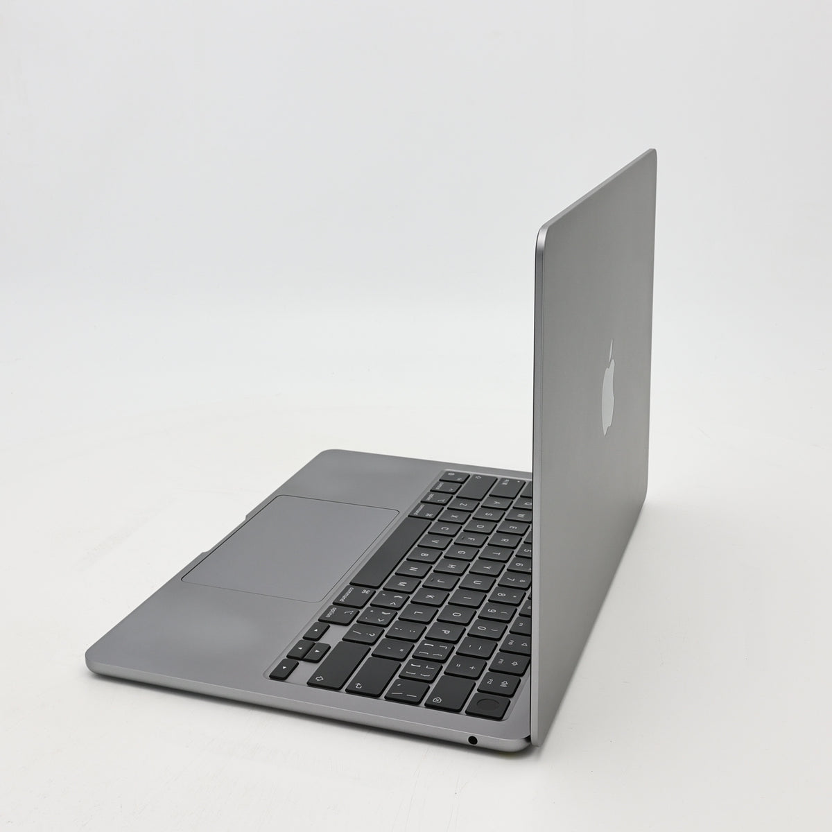 95新 Apple MacBook Air 22年 13寸 M2（8+10核） 8G RAM 512G SSD 深空灰色