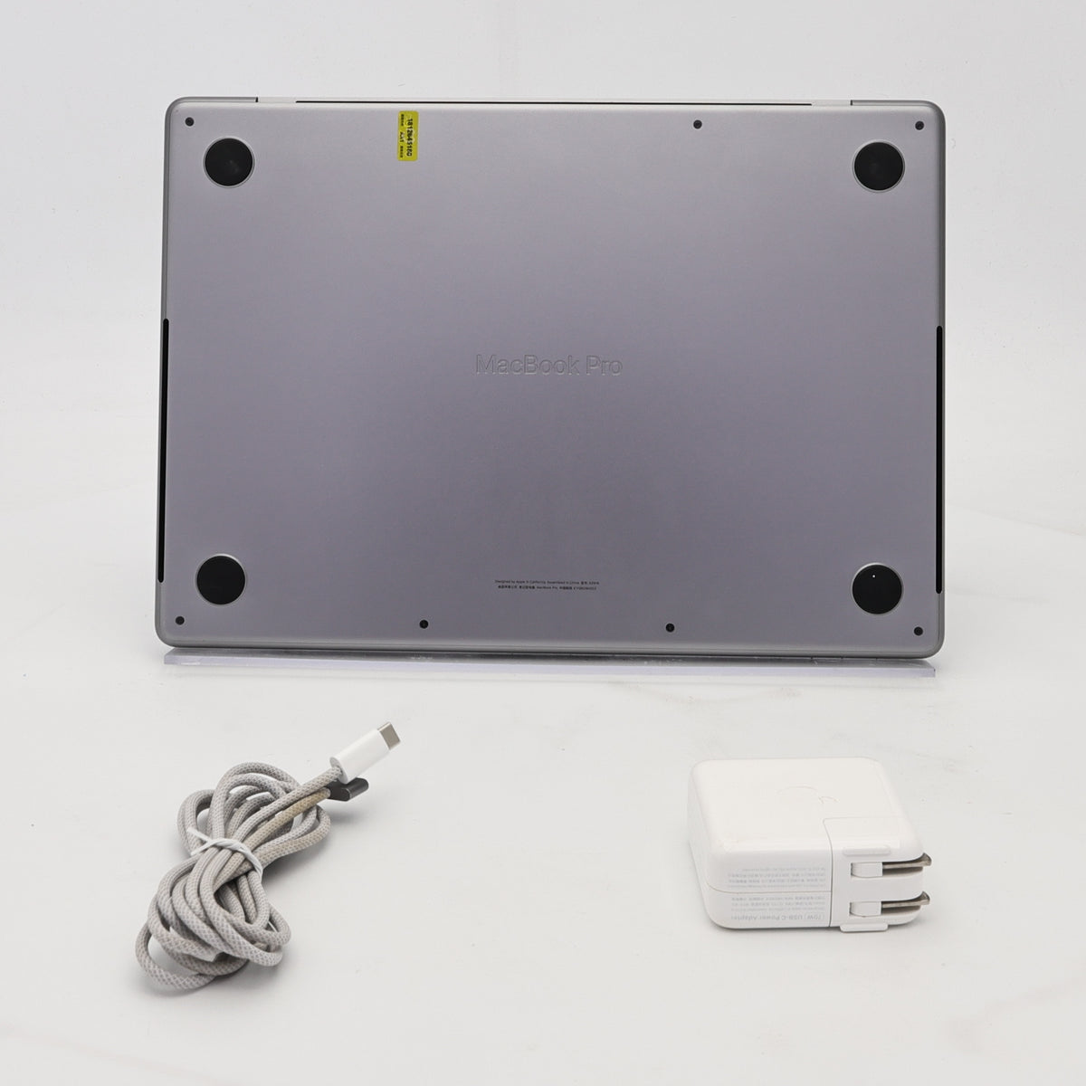 95新 Apple MacBook Pro 23年 14寸 M3（8+10核） 8G RAM 512G SSD 深空灰色