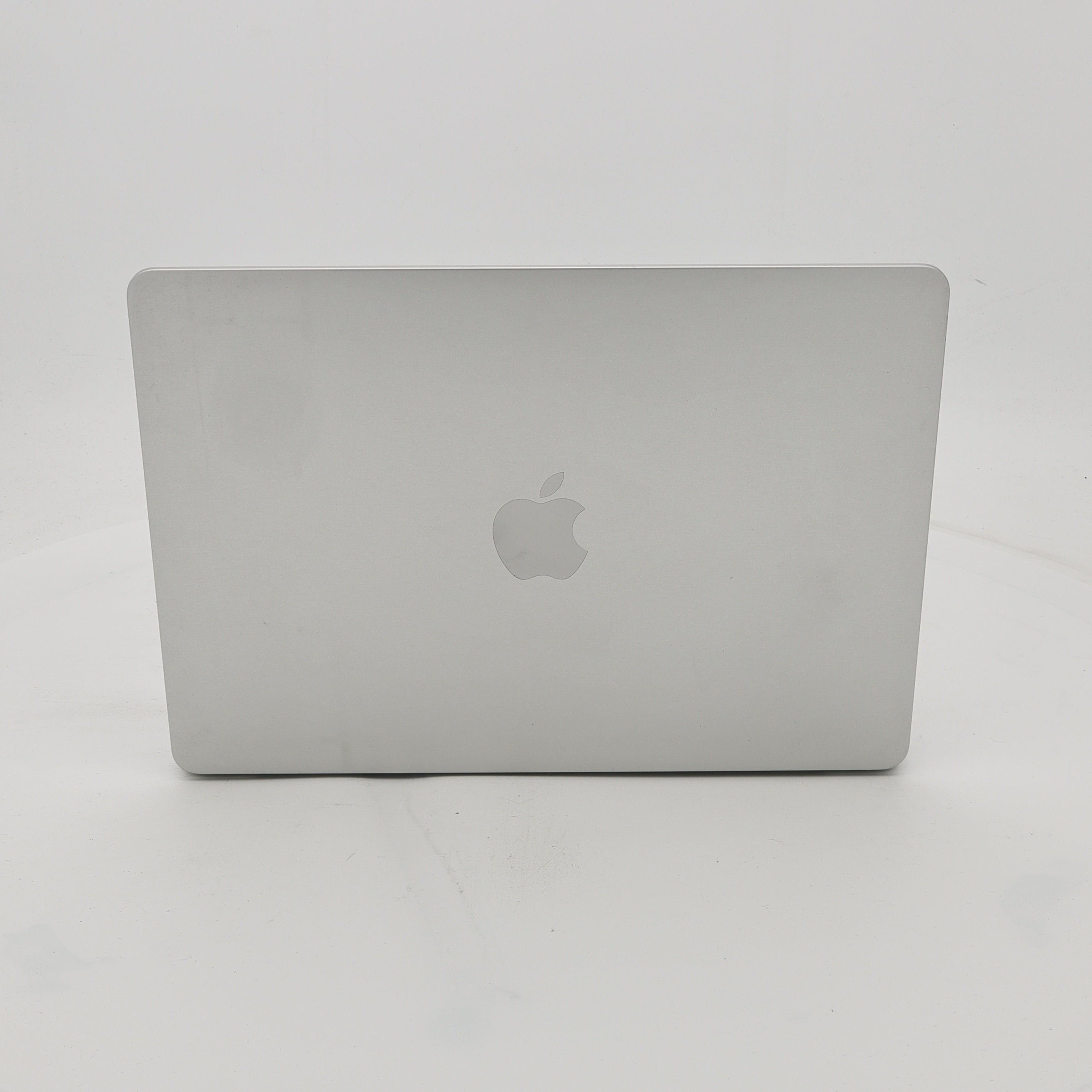 95新 Apple MacBook Air 22年 13寸 M2（8+8核） 8G RAM 256G SSD 銀色