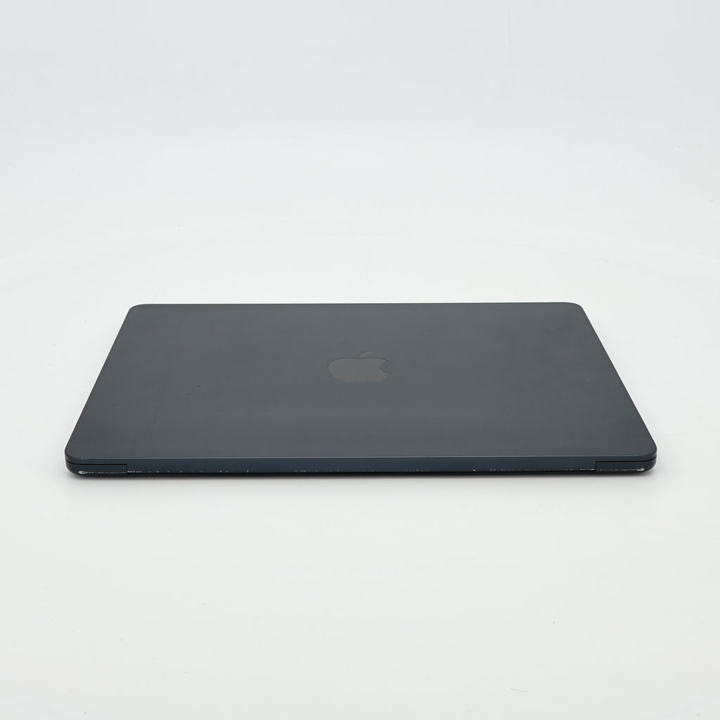 95新 Apple MacBook Air 22年 13寸 M2（8+8核） 8G RAM 256G SSD 午夜色