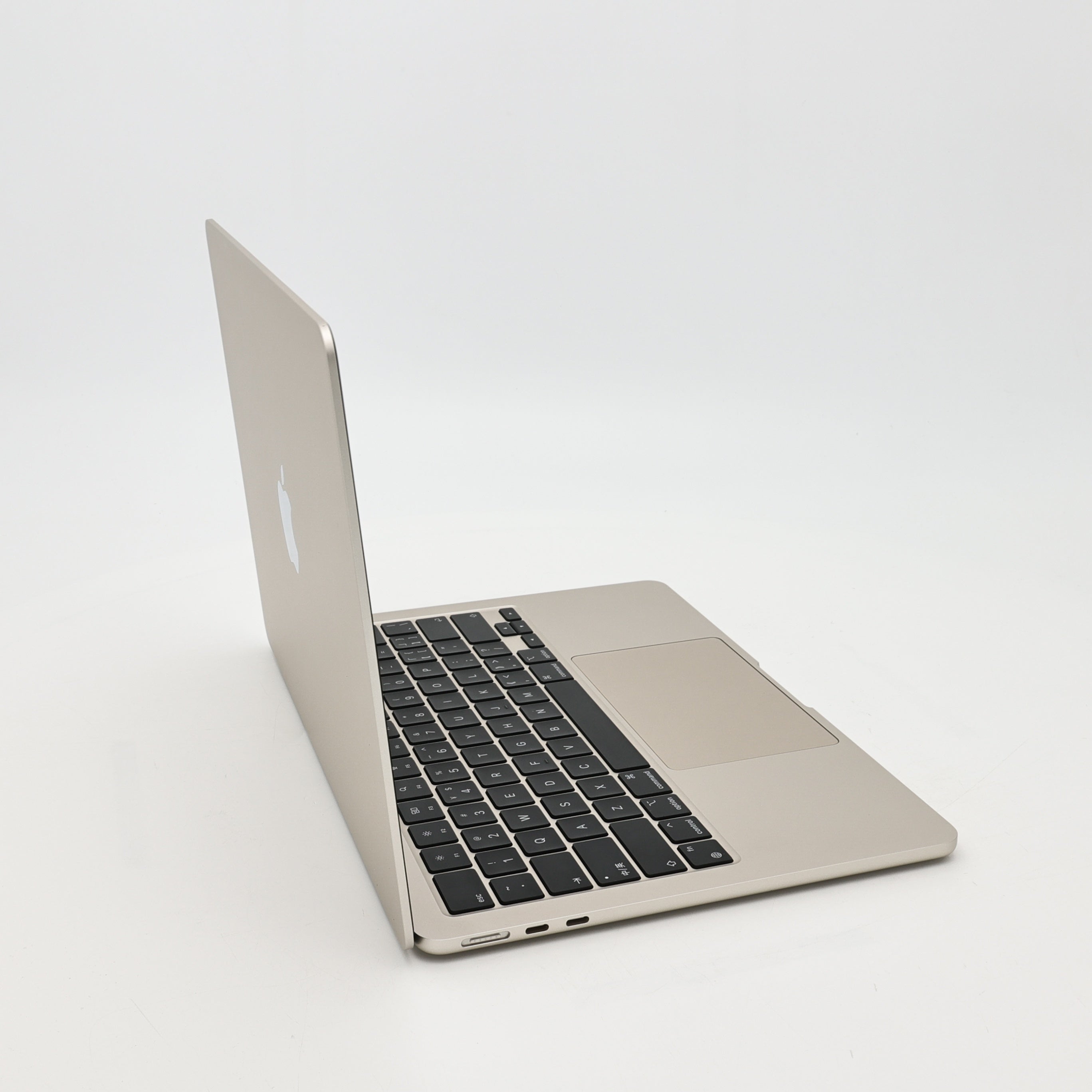 99新 Apple MacBook Air 22年 13寸 M2（8+8核） 16G RAM 256G SSD 星光色