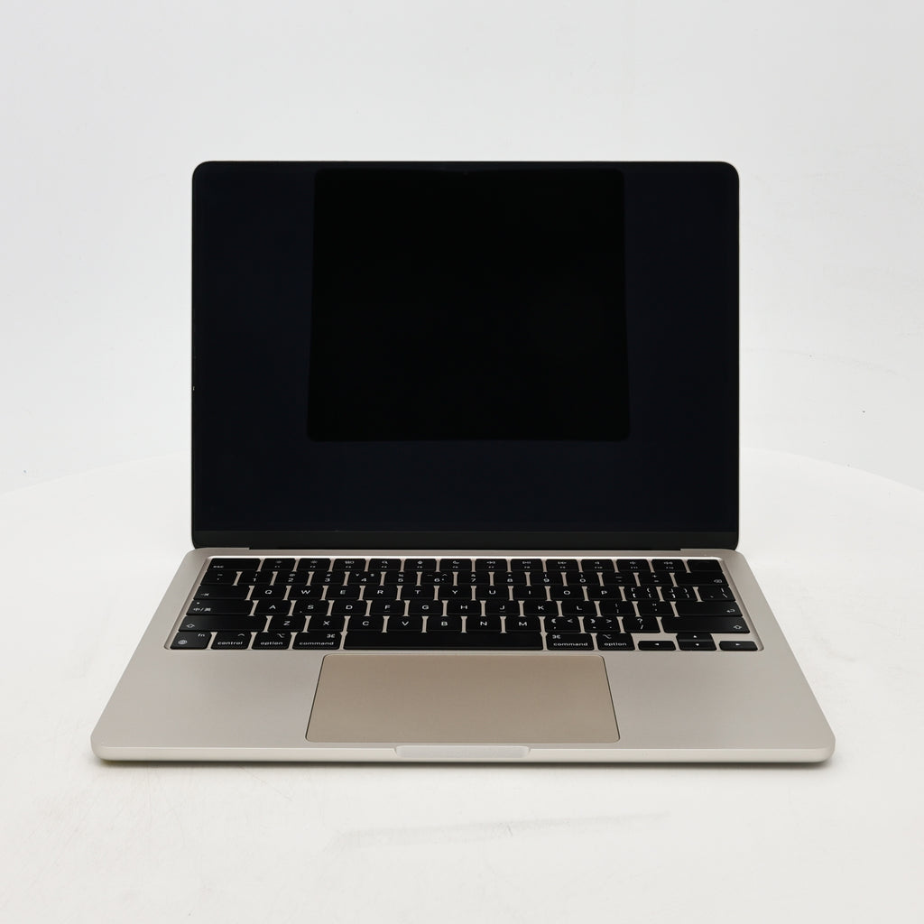 95新 Apple MacBook Air 22年 13寸 M2（8+8核） 8G RAM 256G SSD 星光色