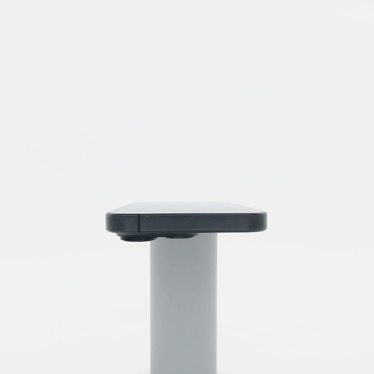 95新 Apple iPhone 16 Pro 128G 黑色鈦金屬 中國大陸版