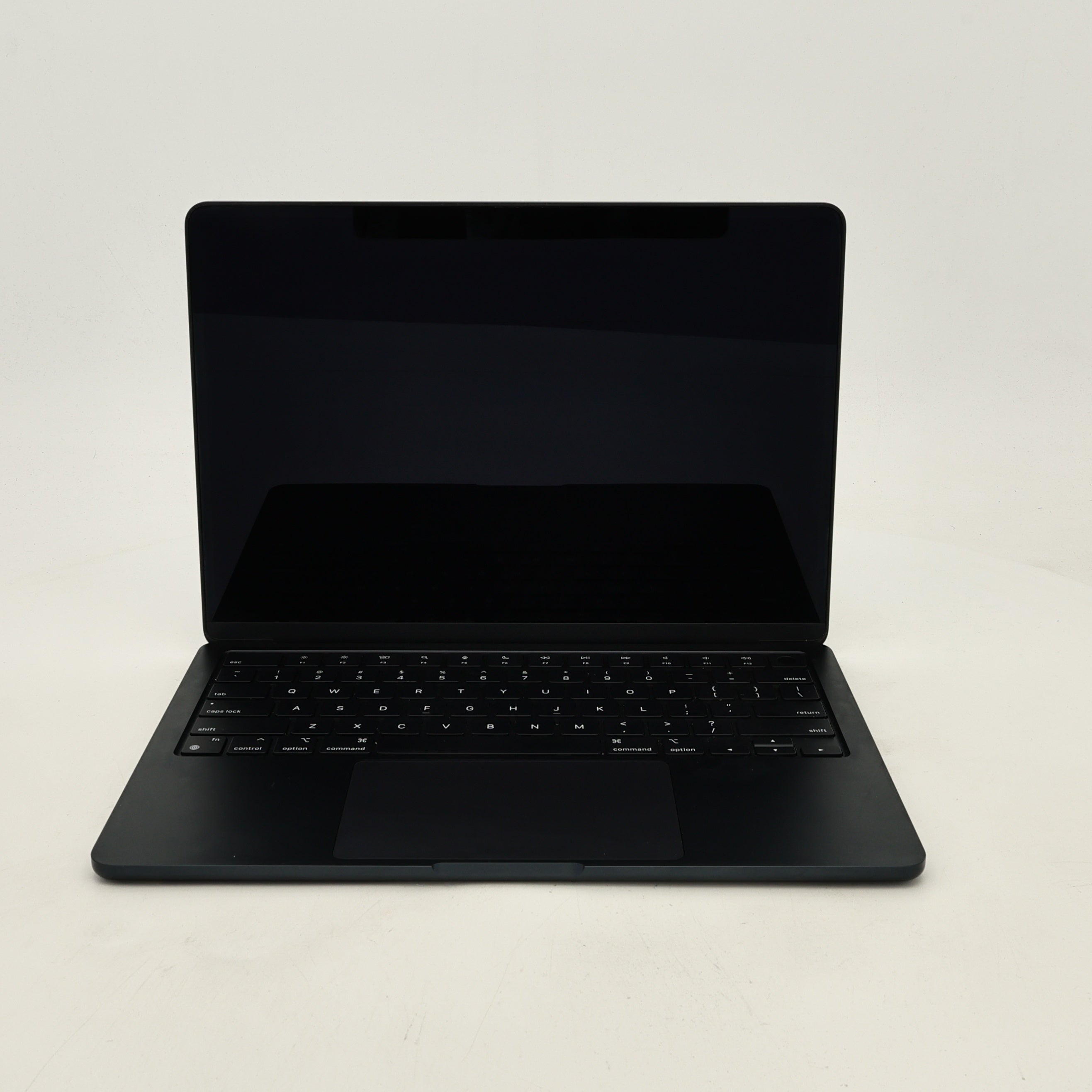 95新 Apple MacBook Air 22年 13寸 M2（8+8核） 8G RAM 256G SSD 午夜色