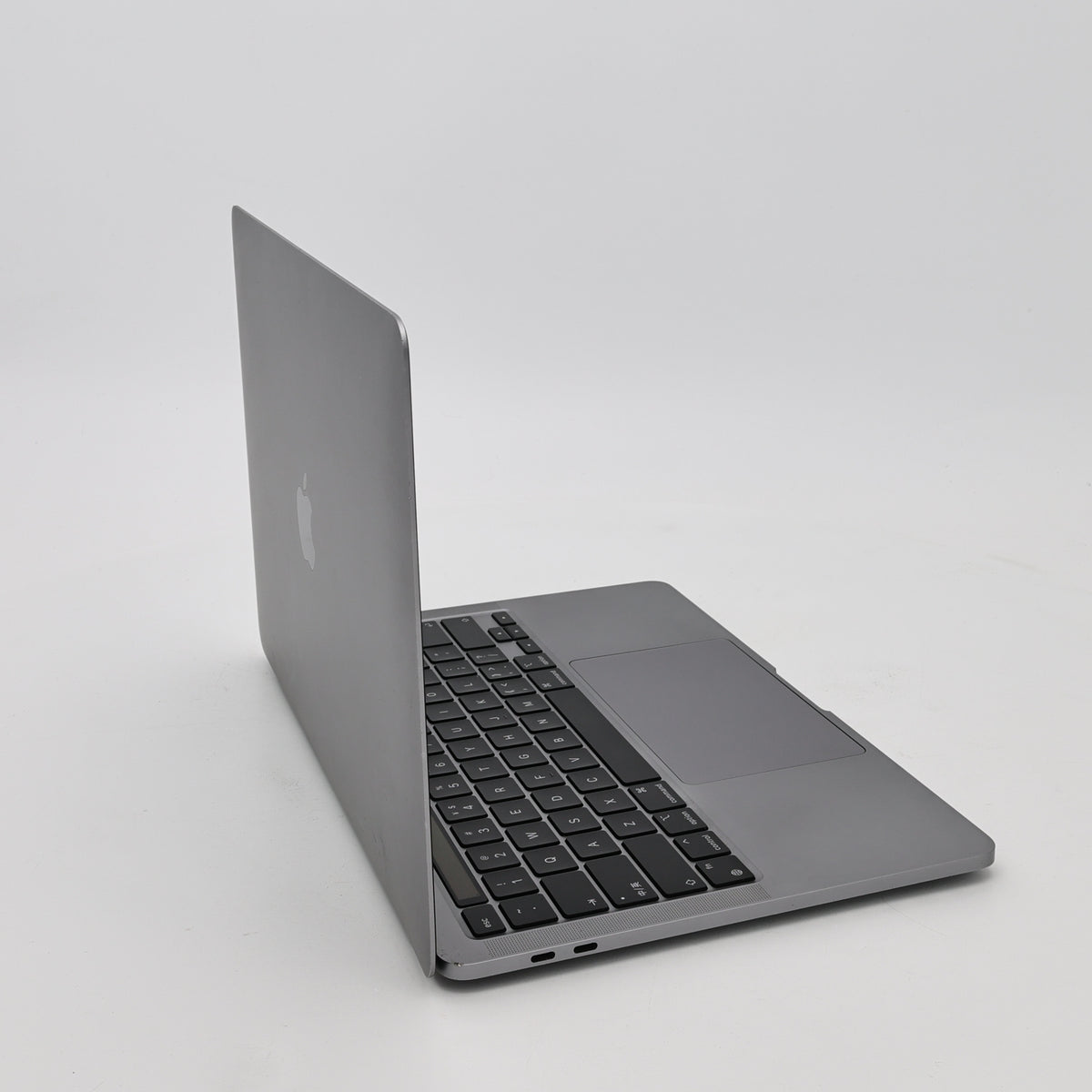 95新 Apple MacBook Pro 22年 13寸 M2（8+10核） 8G RAM 512G SSD 銀色