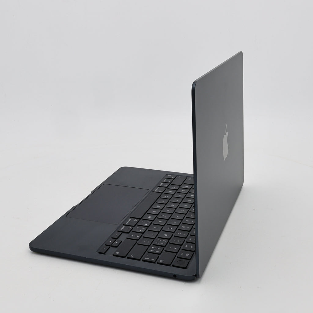 95新 Apple MacBook Air 22年 13寸 M2（8+8核） 8G RAM 256G SSD 午夜色