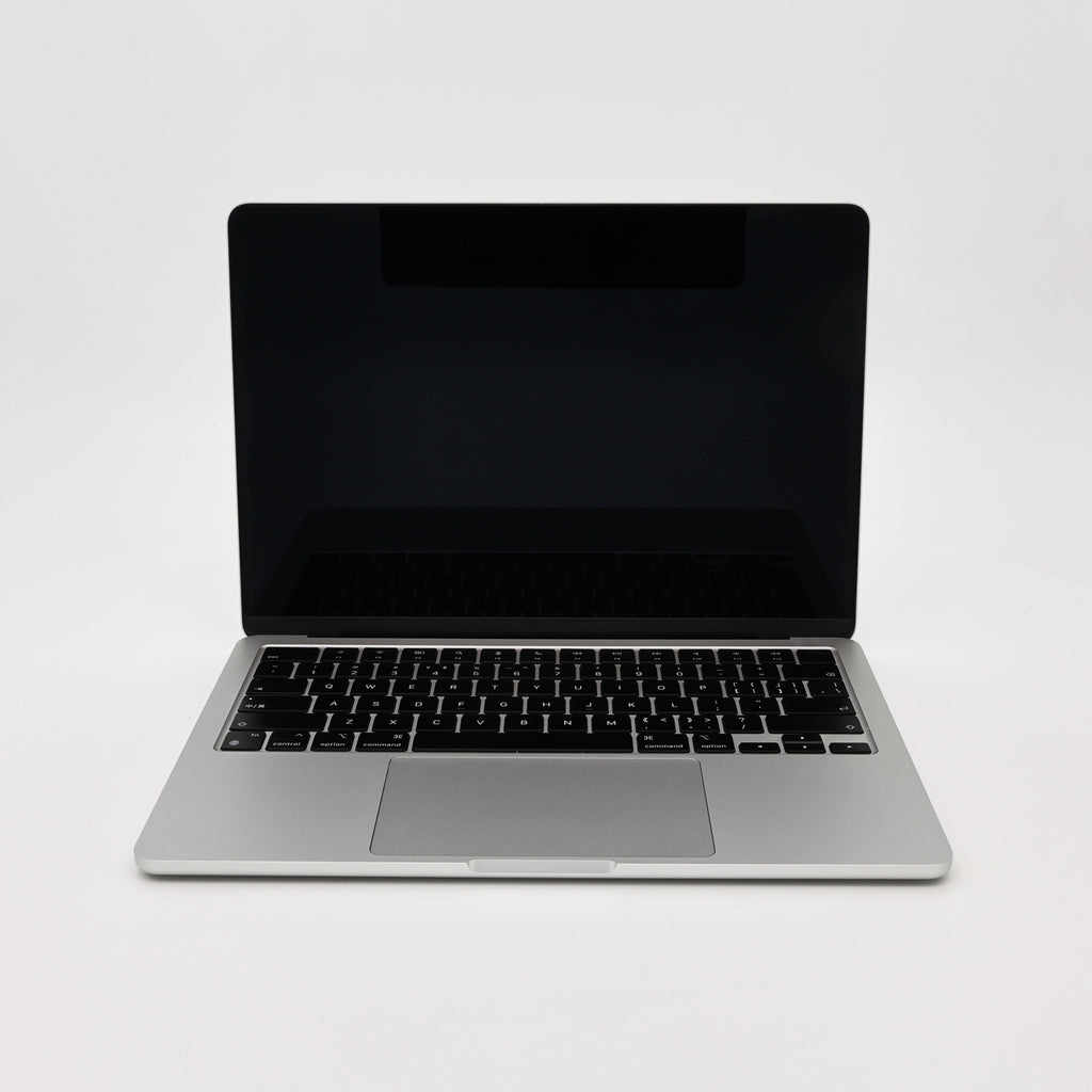 95新 Apple MacBook Air 22年 13寸 M2（8+8核） 8G RAM 256G SSD 銀色