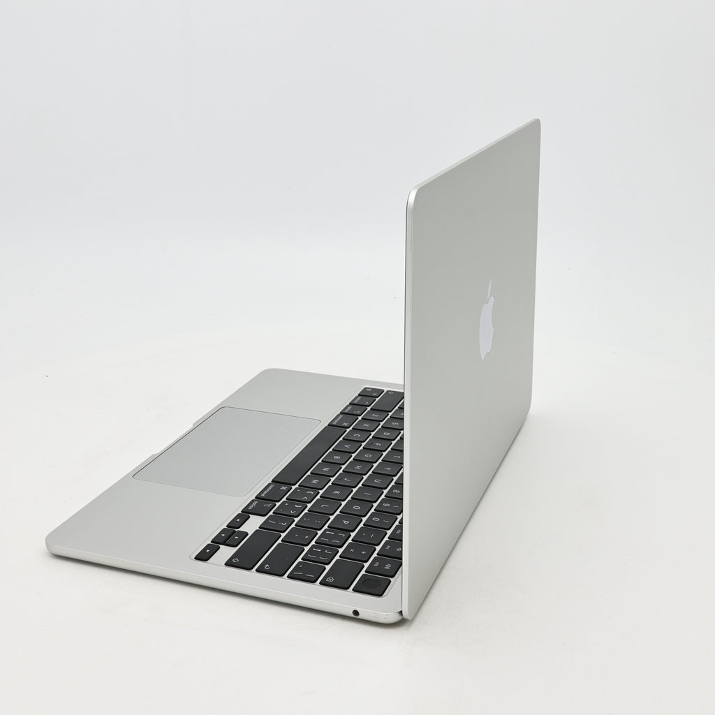 95新 Apple MacBook Air 22年 13寸 M2（8+10核） 8G RAM 512G SSD 銀色
