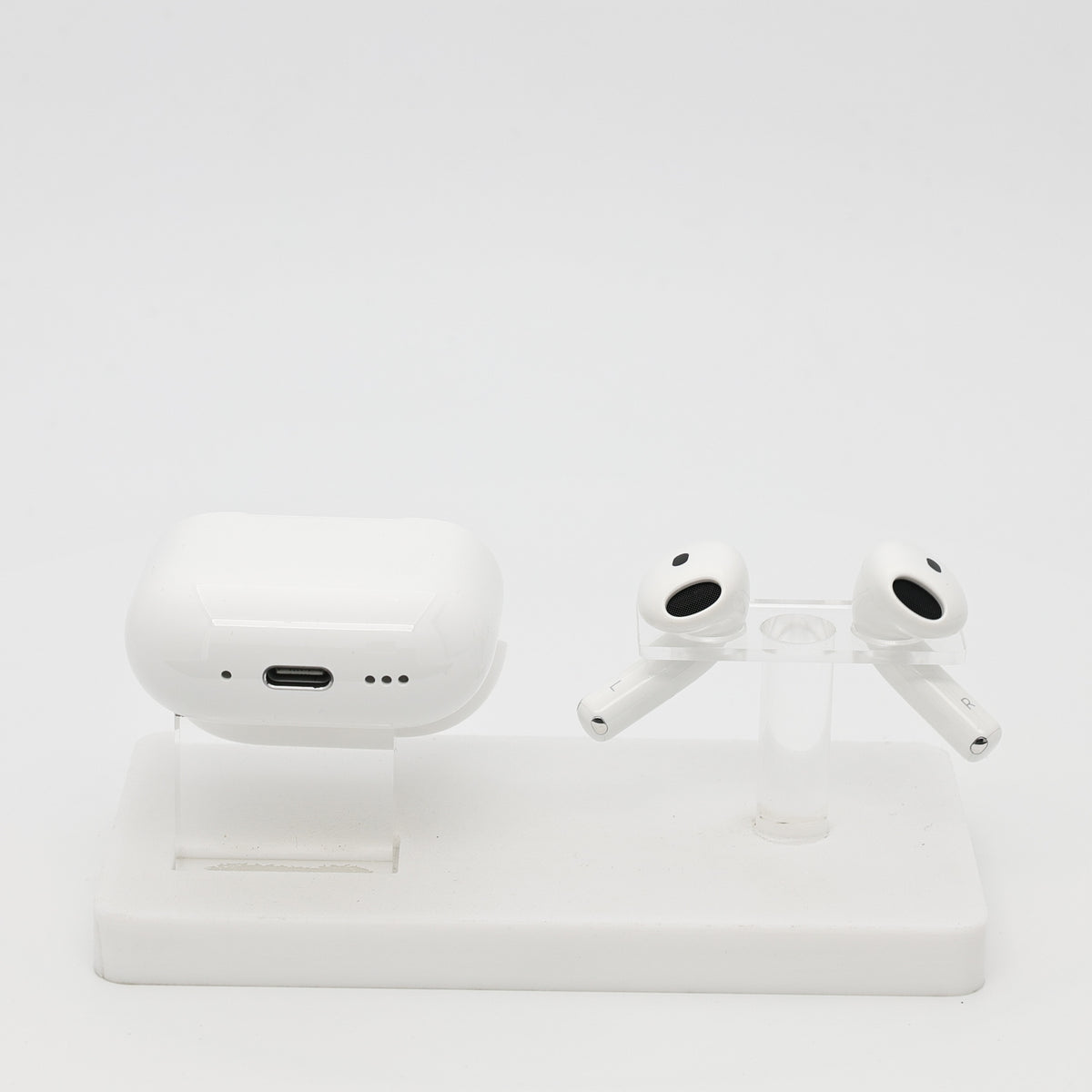 99新 Apple AirPods 4 (支持主動降噪) 白色