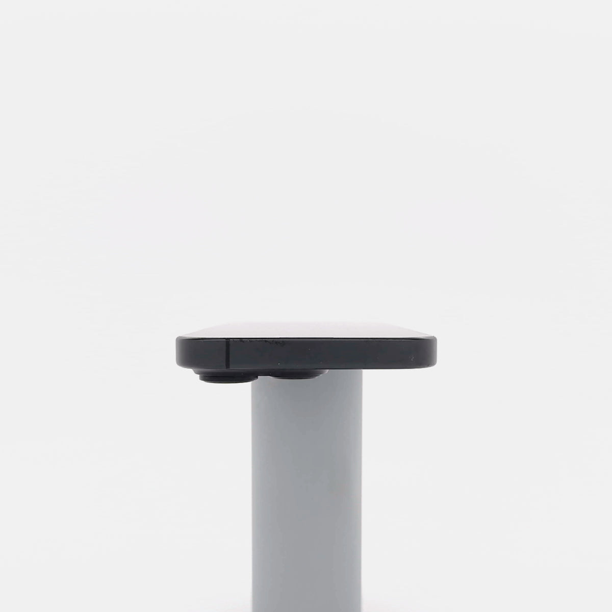 95新 Apple iPhone 16 Pro 128G 黑色鈦金屬 中國大陸版