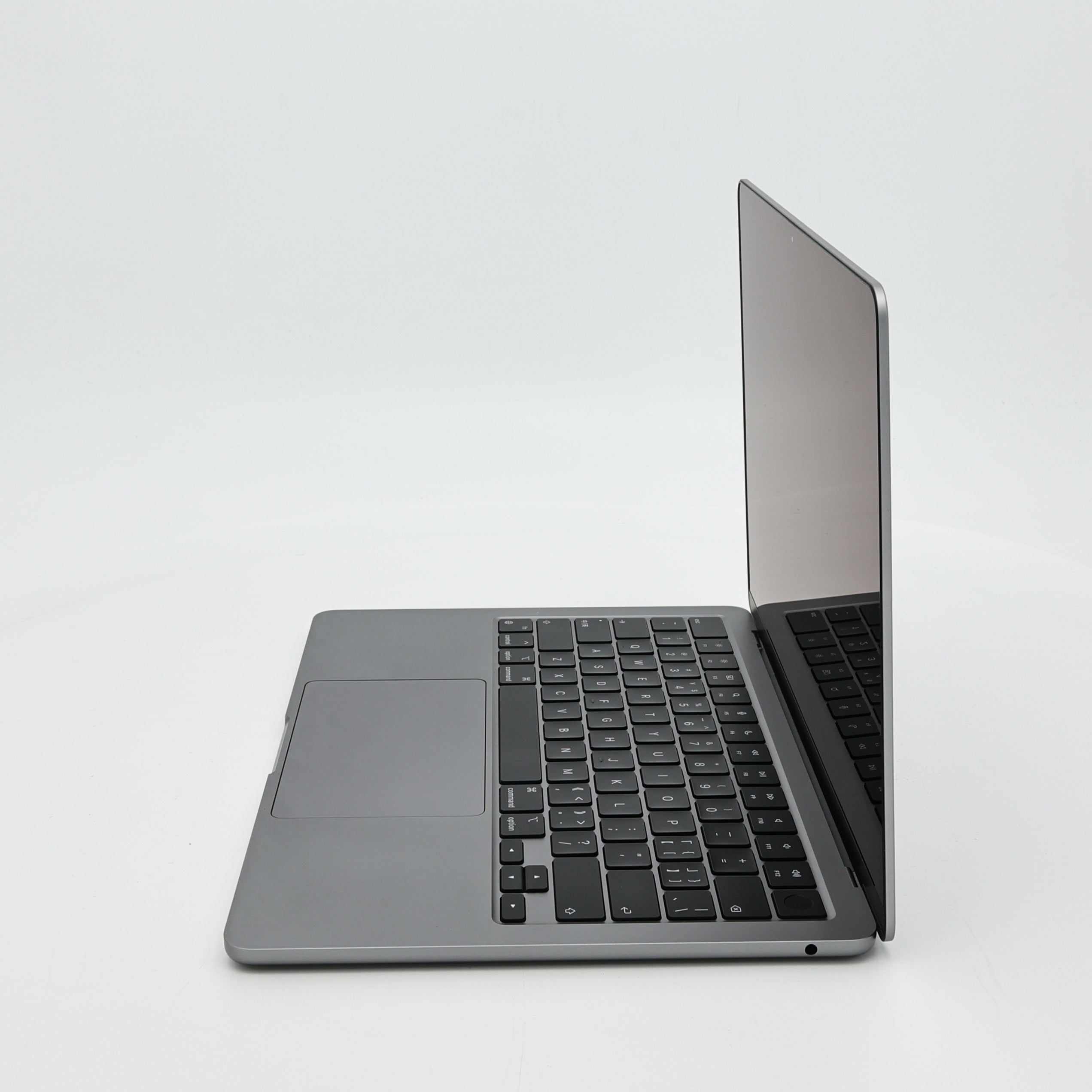95新 Apple MacBook Air 24年 13寸 M3（8+8核） 8G RAM 256G SSD 深空灰色