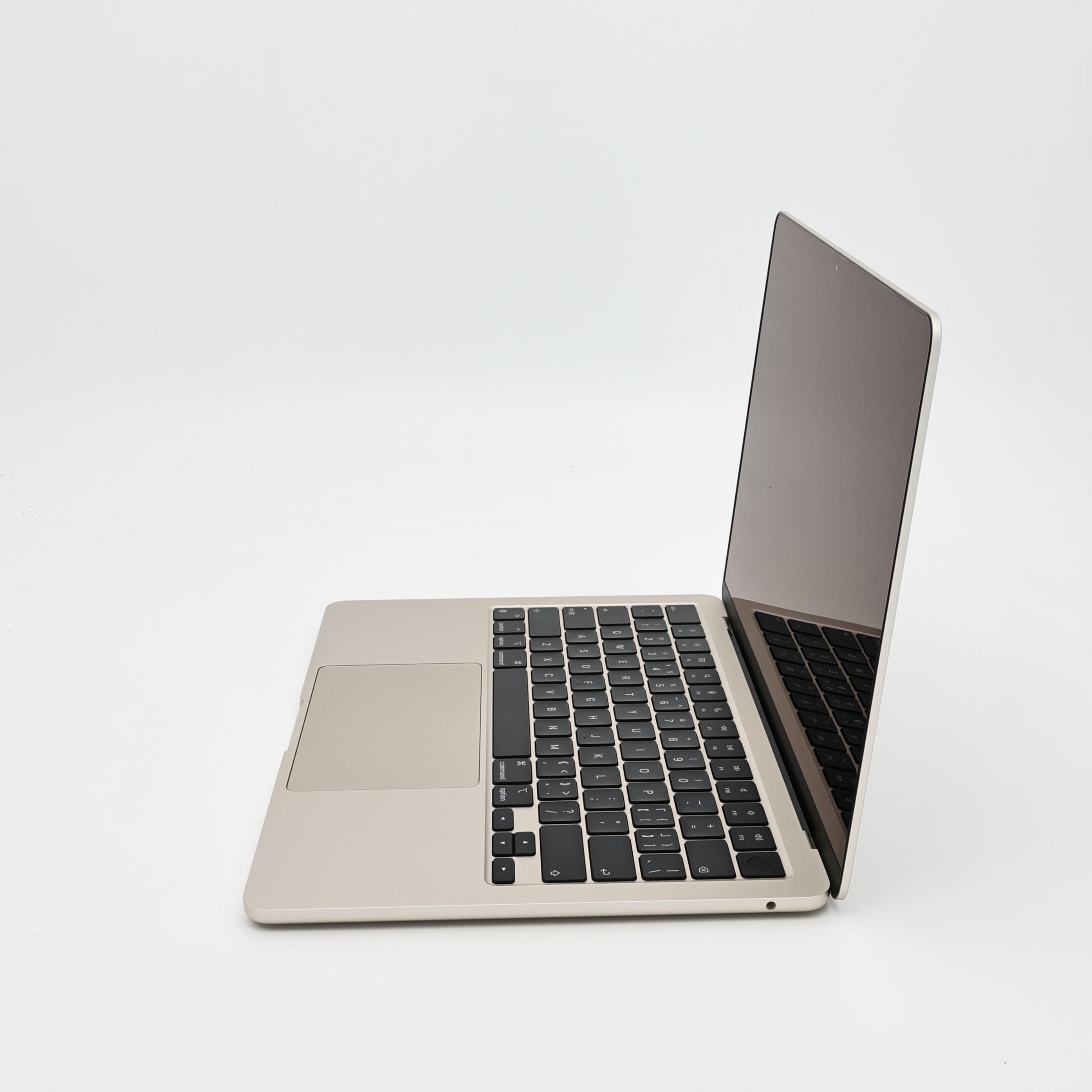 99新 Apple MacBook Air 22年 13寸 M2（8+8核） 8G RAM 256G SSD 星光色