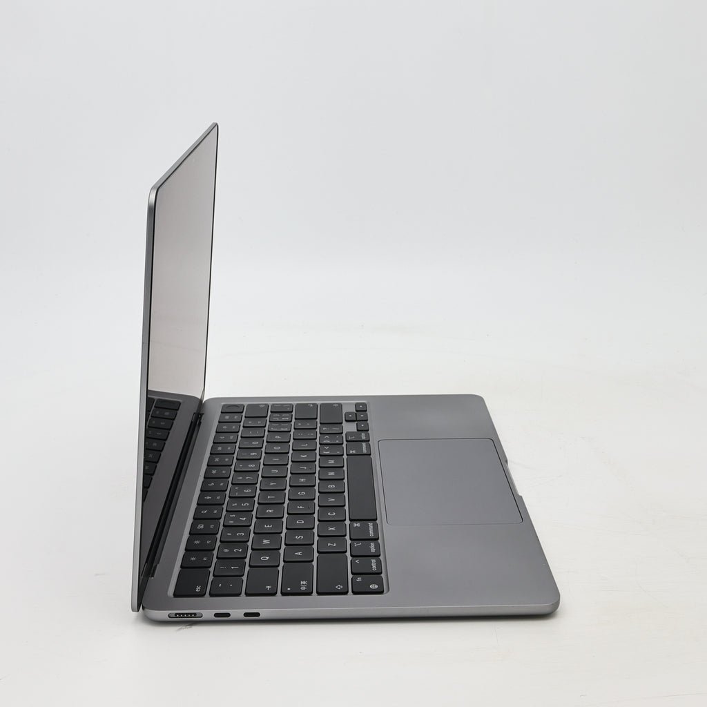 95新 Apple MacBook Air 22年 13寸 M2（8+8核） 8G RAM 256G SSD 深空灰色