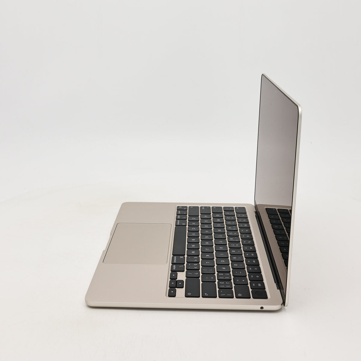 95新 Apple MacBook Air 22年 13寸 M2（8+10核） 8G RAM 512G SSD 星光色