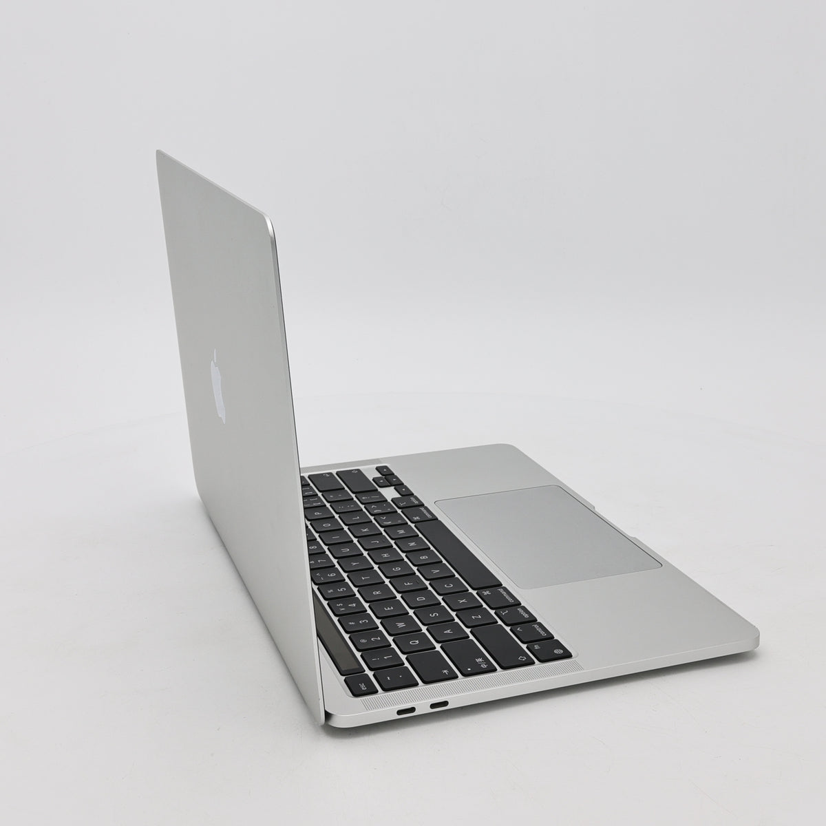 99新 Apple MacBook Pro 22年 13寸 M2（8+10核） 8G RAM 512G SSD 銀色