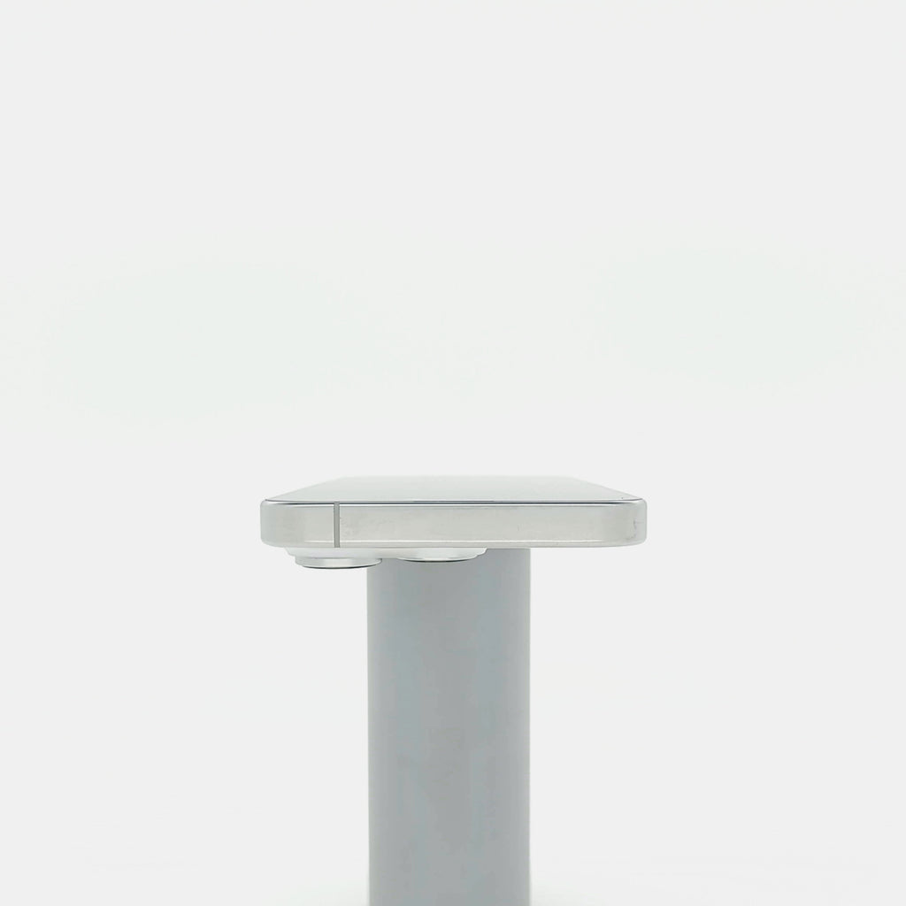 95新 Apple iPhone 16 Pro 128G 白色鈦金屬 中國大陸版