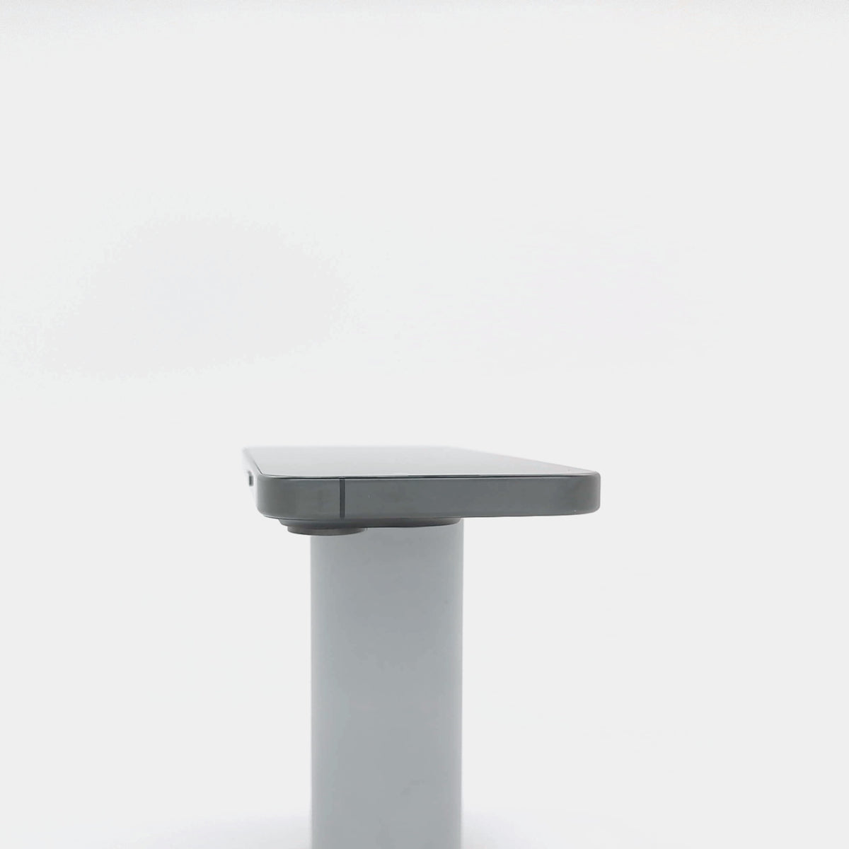95新 Apple iPhone 15 Pro 128G 黑色鈦金屬 中國大陸版