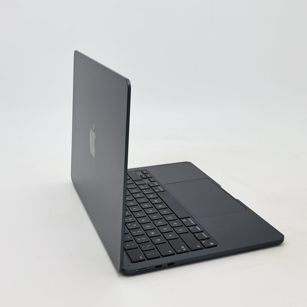 99新 Apple MacBook Air 22年 13寸 M2（8+8核） 8G RAM 256G SSD 午夜色