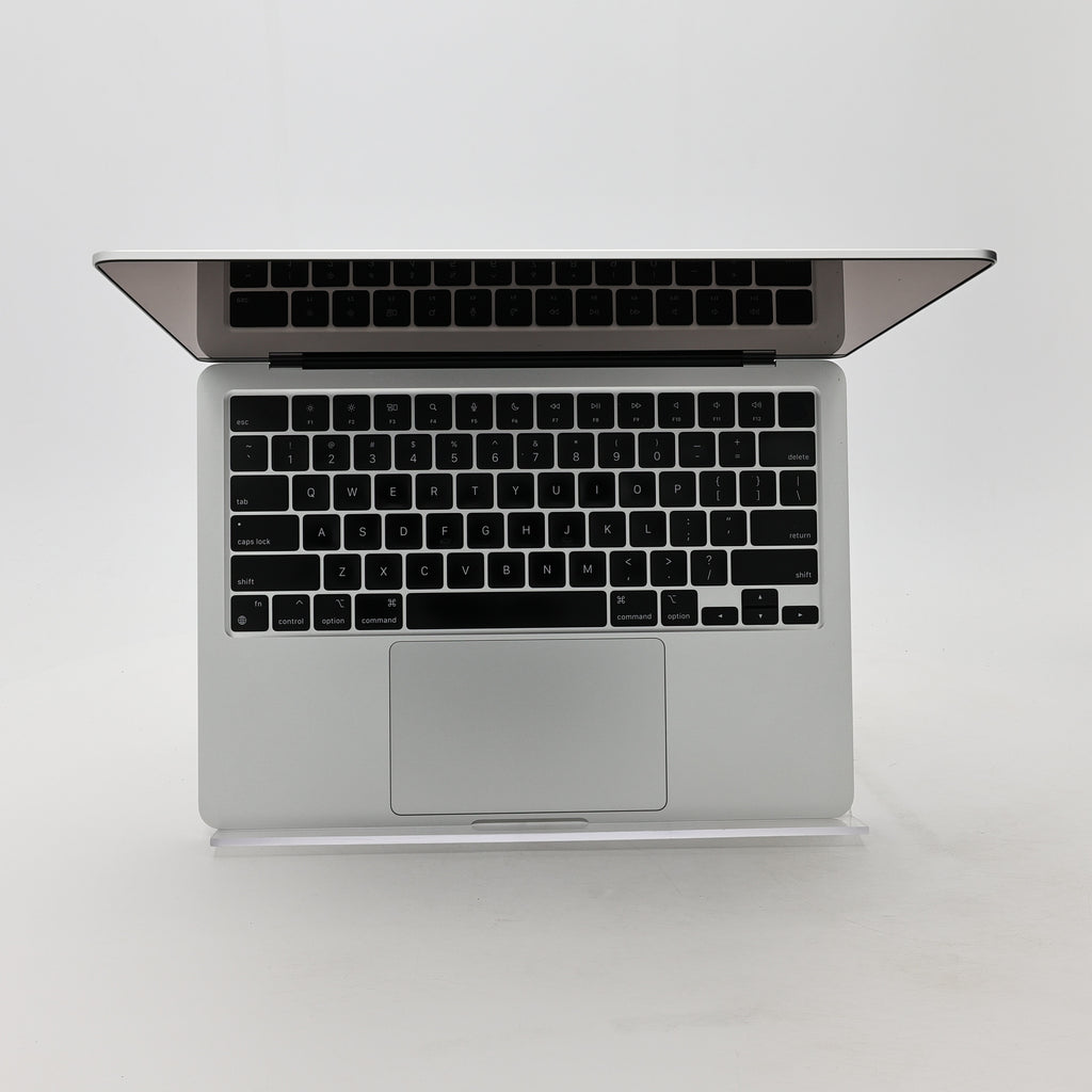 95新 Apple MacBook Air 22年 13寸 M2（8+8核） 8G RAM 256G SSD 銀色
