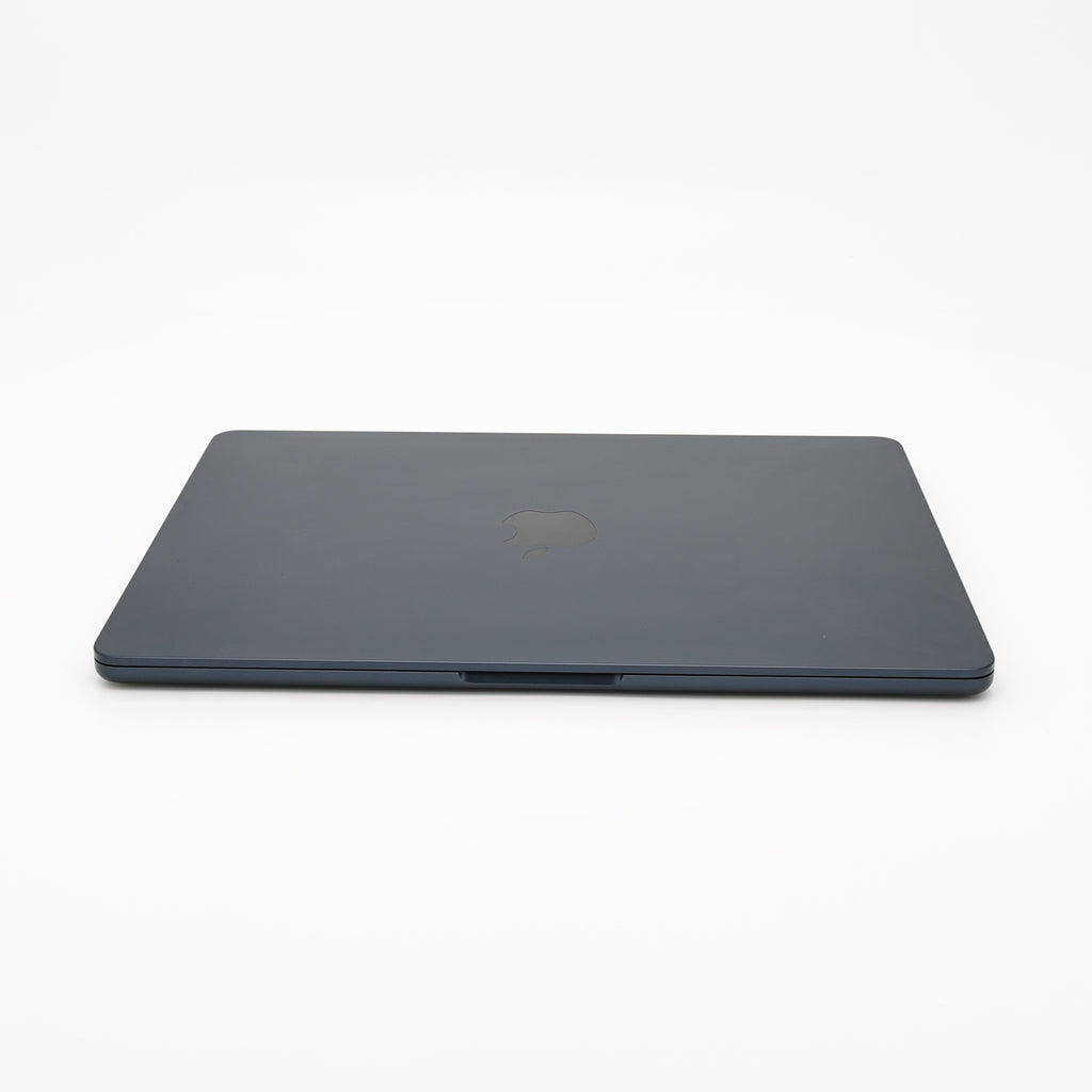 95新 Apple MacBook Air 22年 13寸 M2（8+8核） 16G RAM 256G SSD 午夜色