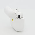99新 Apple AirPods 5 白色