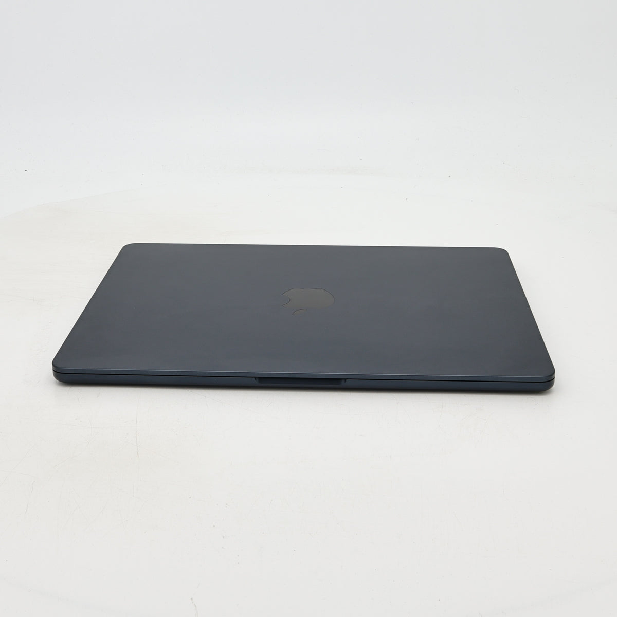 99新 Apple MacBook Air 22年 13寸 M2（8+8核） 8G RAM 256G SSD 午夜色