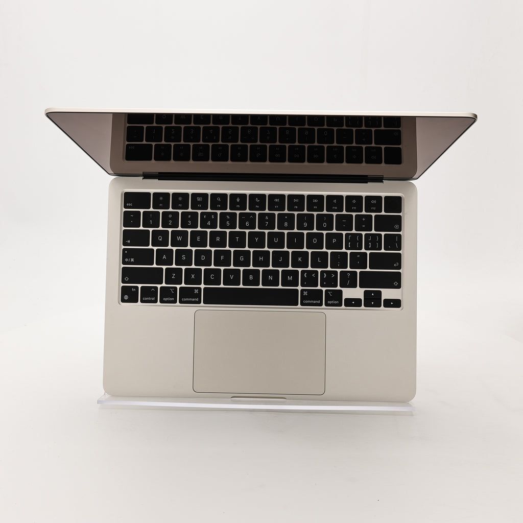 95新 Apple MacBook Air 24年 13寸 M3（8+8核） 8G RAM 256G SSD 星光色