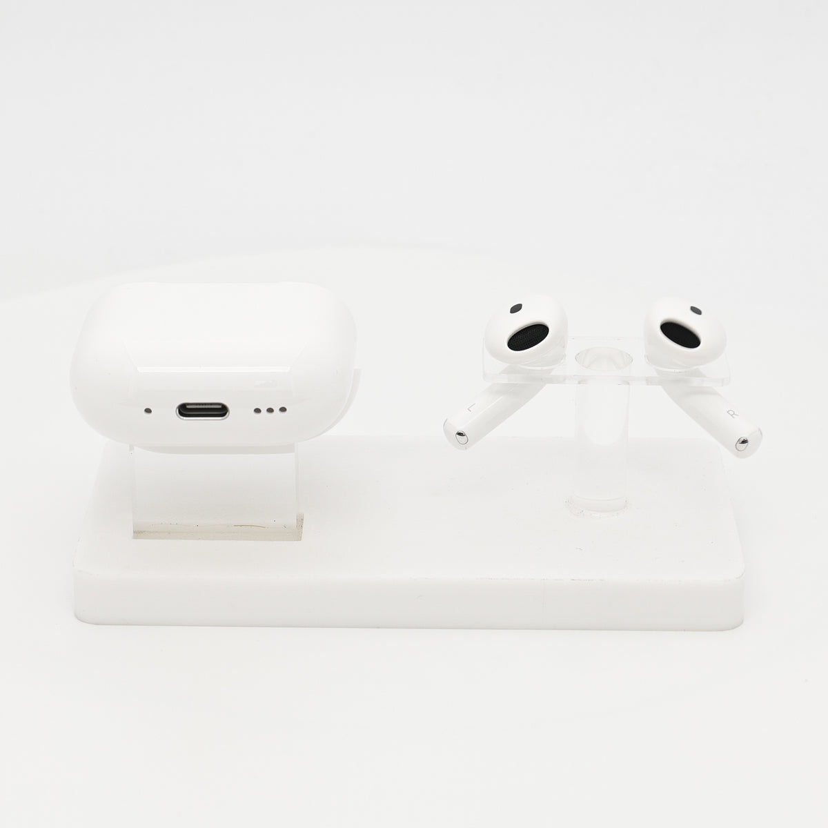 99新 Apple AirPods 4 (支持主動降噪) 白色